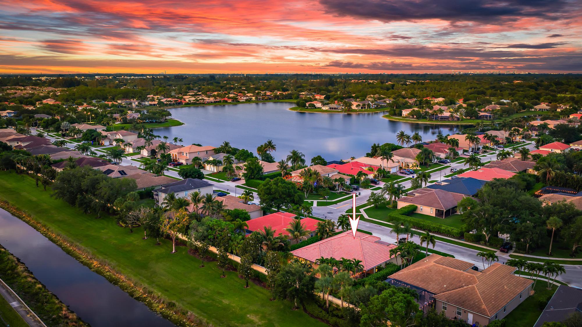 1493 Stonehaven Estates, West Palm Beach FL 33411