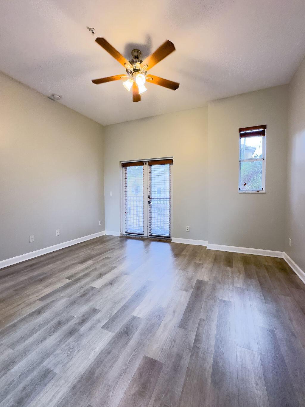 2313 Vintage, Lighthouse Point FL 33064