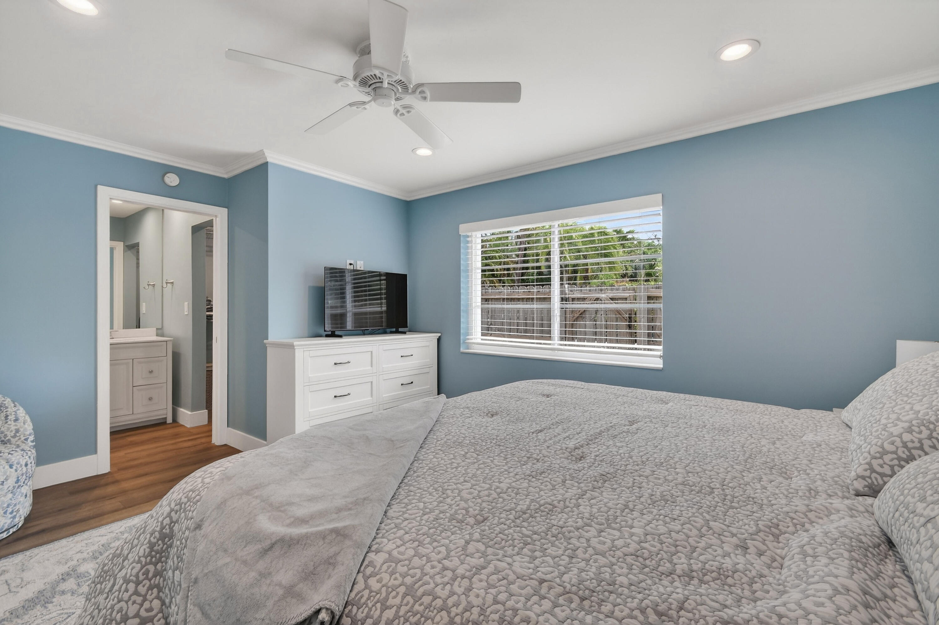 11521 Landing #E1, North Palm Beach FL 33408