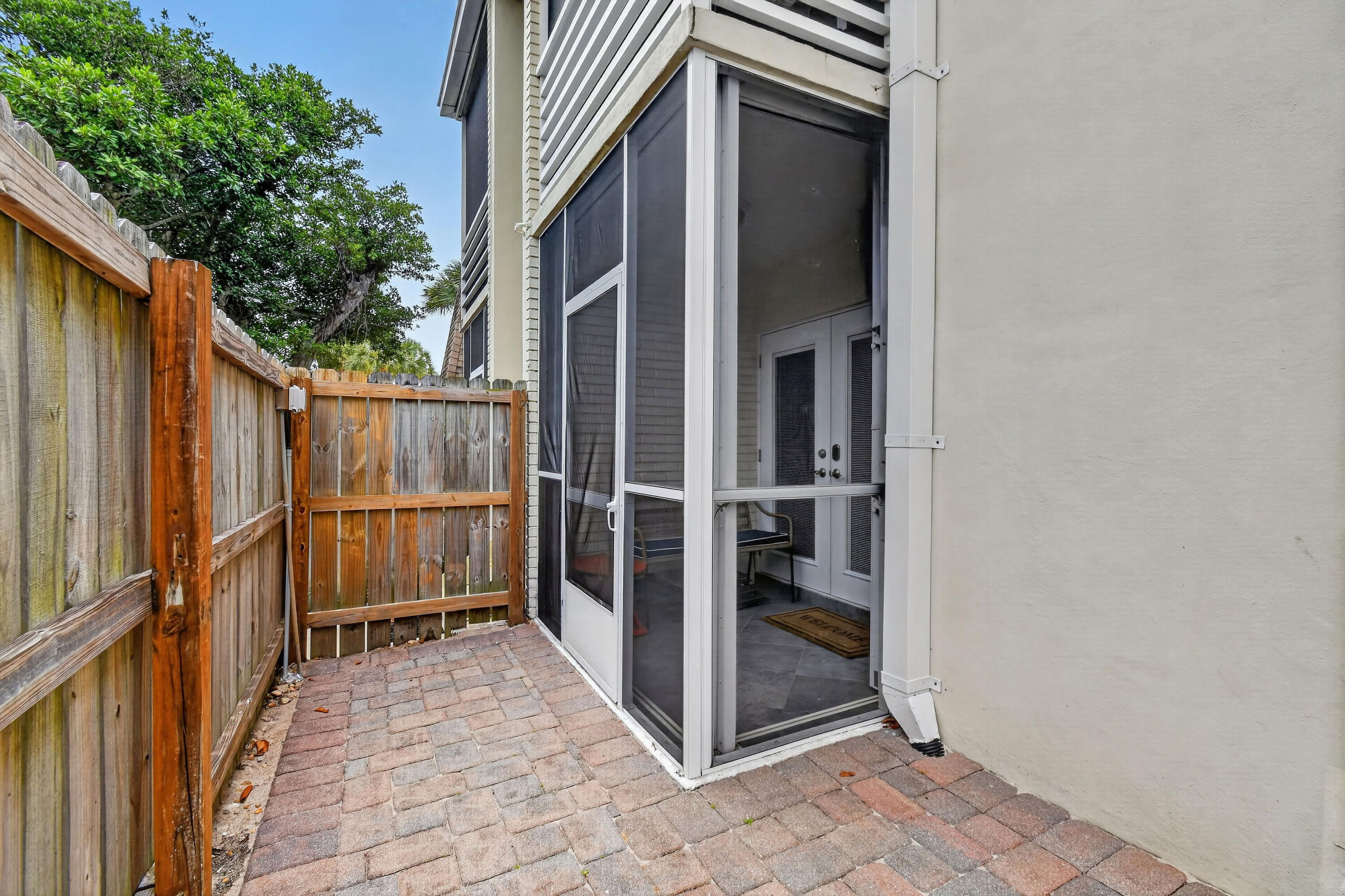 11521 Landing #E1, North Palm Beach FL 33408