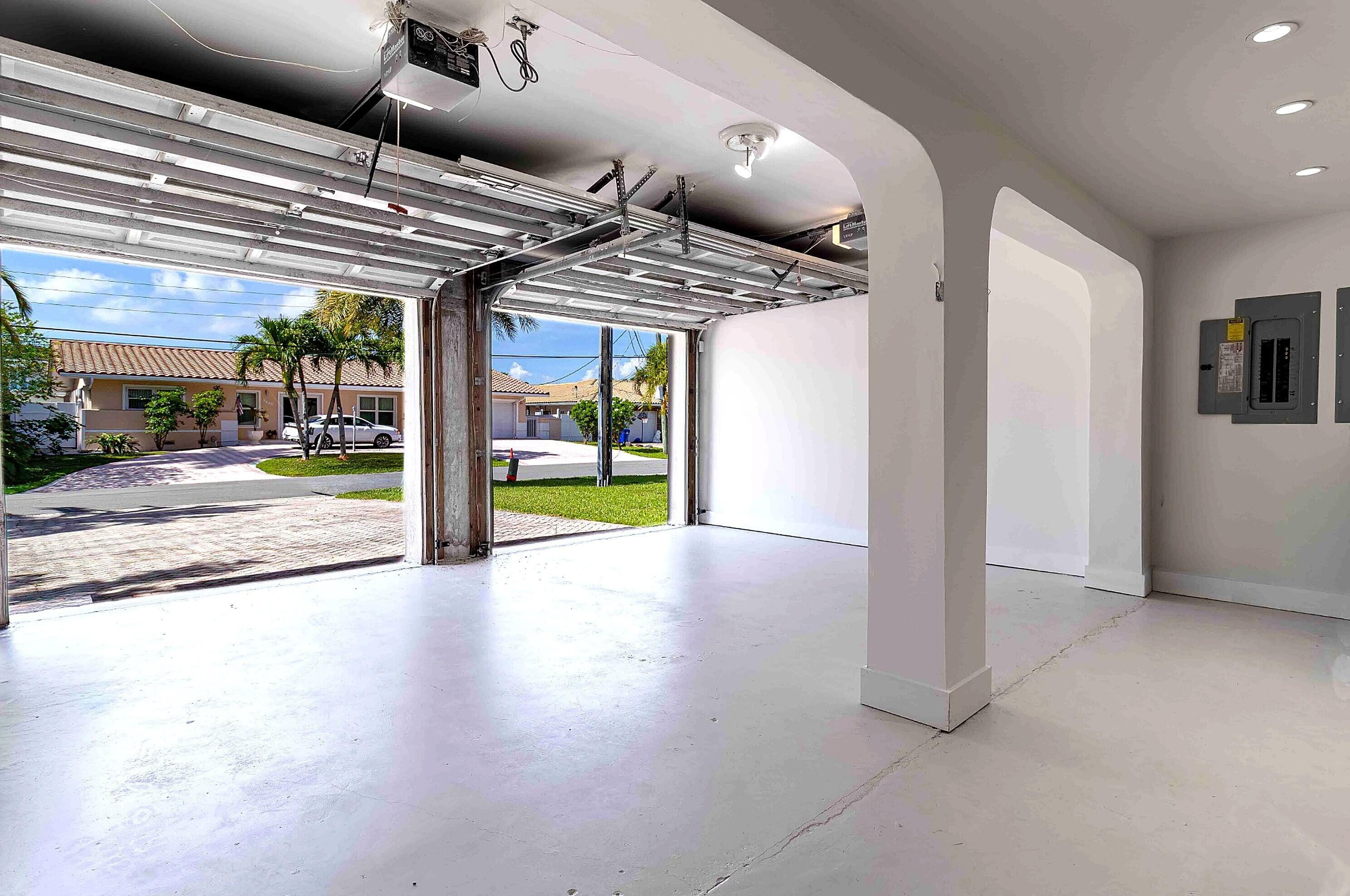 3341 NE 170th, North Miami Beach FL 33160