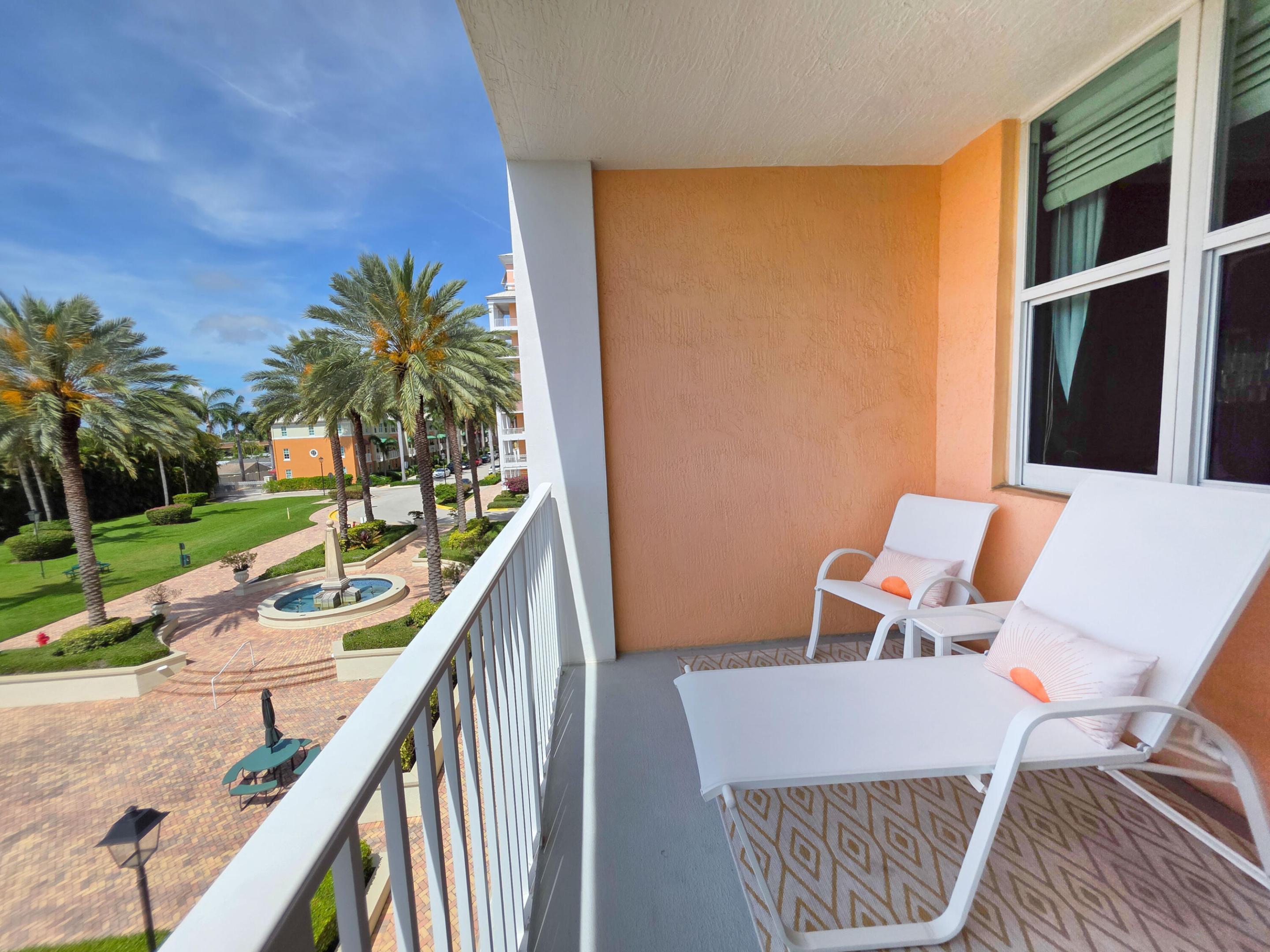 806 E Windward #323, Lantana FL 33462