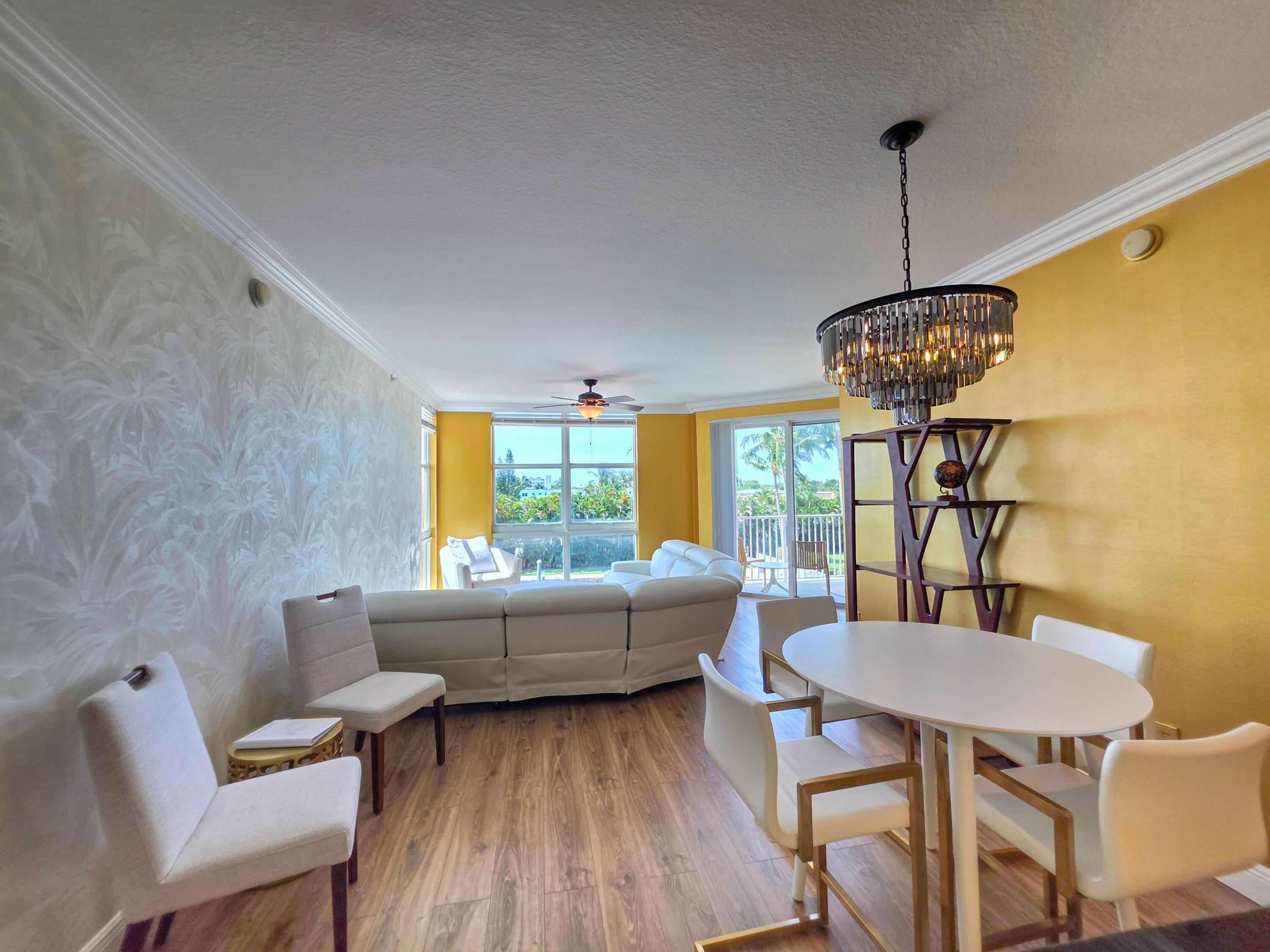 806 E Windward #323, Lantana FL 33462