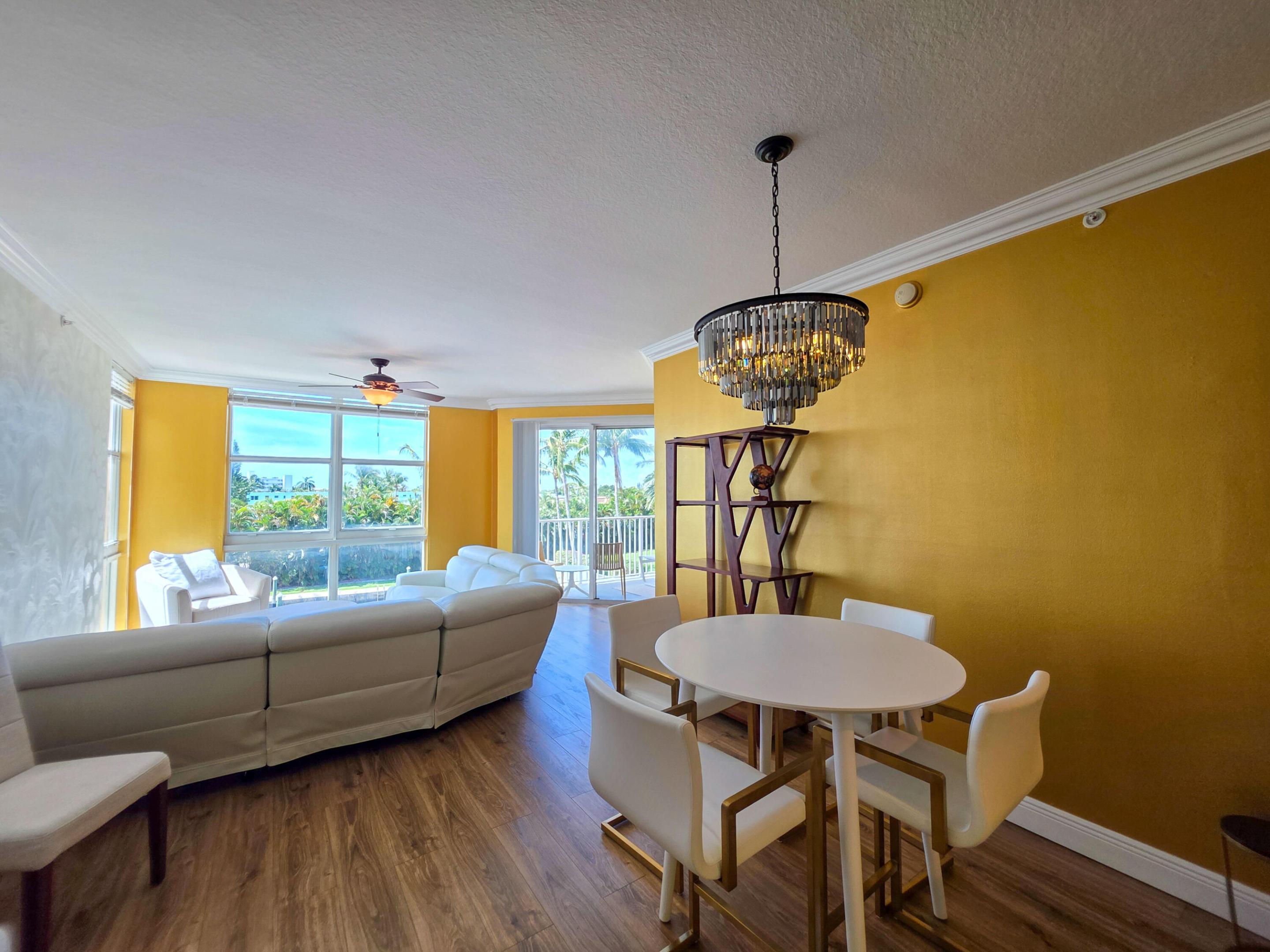 806 E Windward #323, Lantana FL 33462