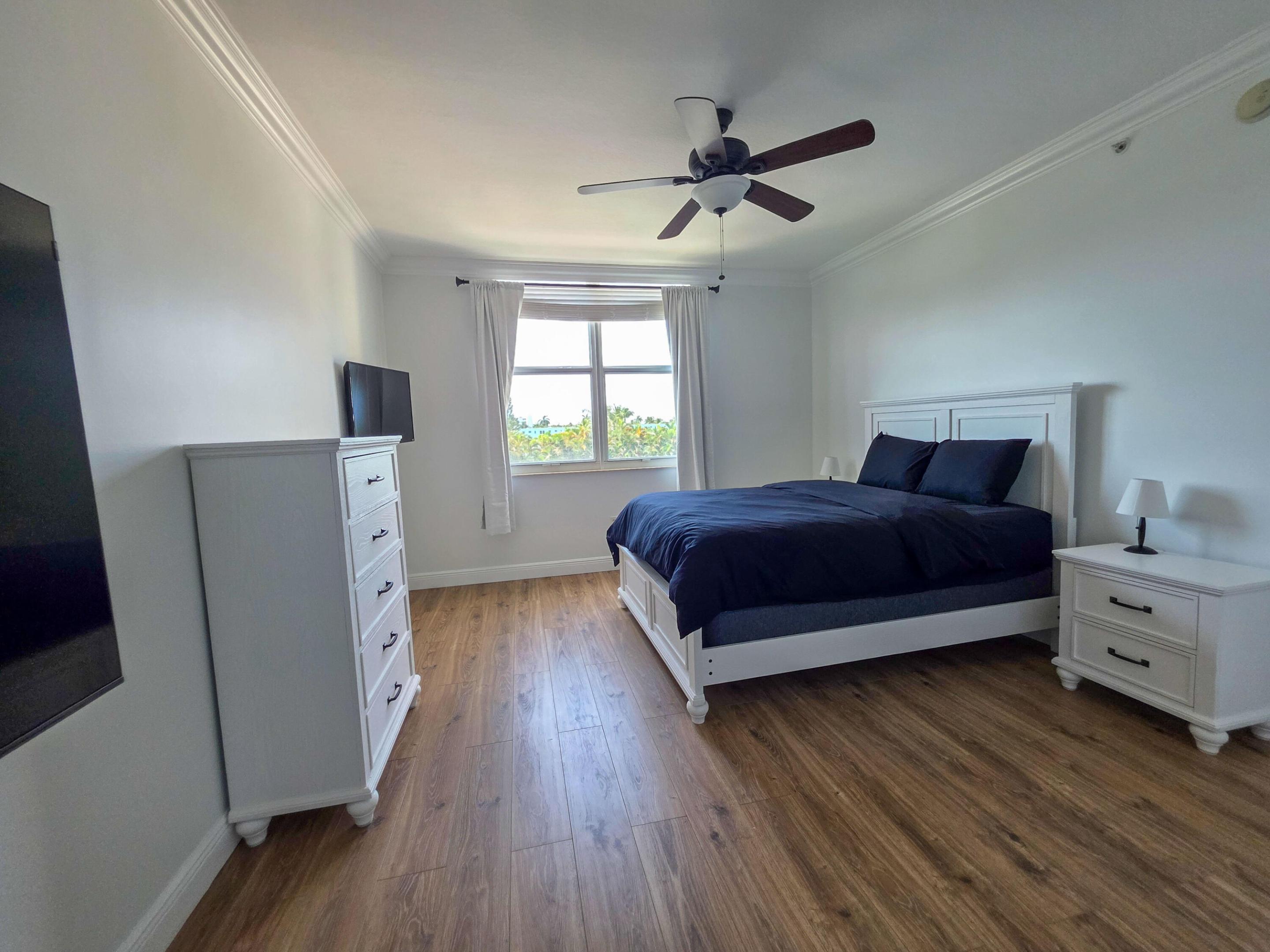 806 E Windward #323, Lantana FL 33462