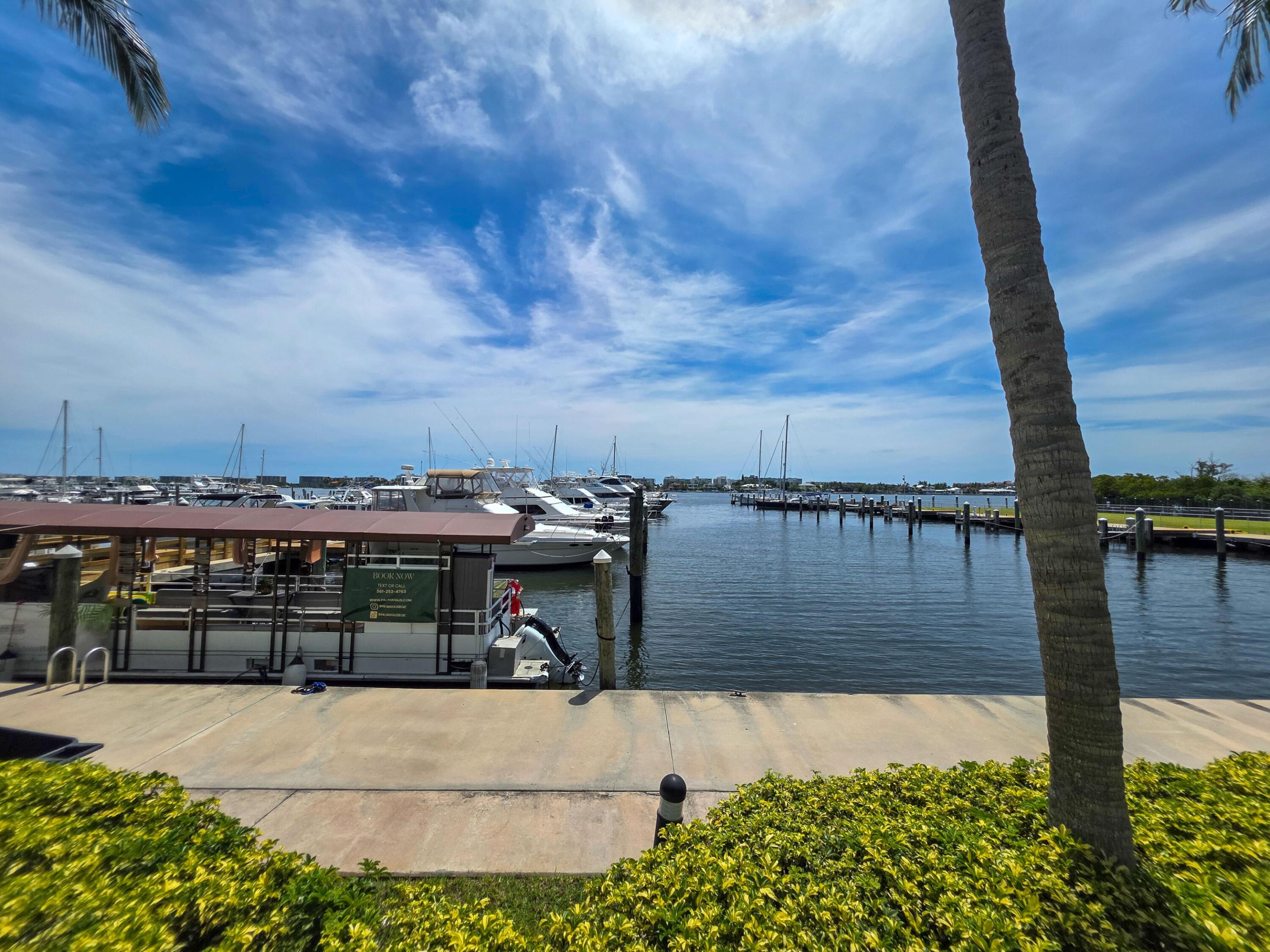 806 E Windward #323, Lantana FL 33462