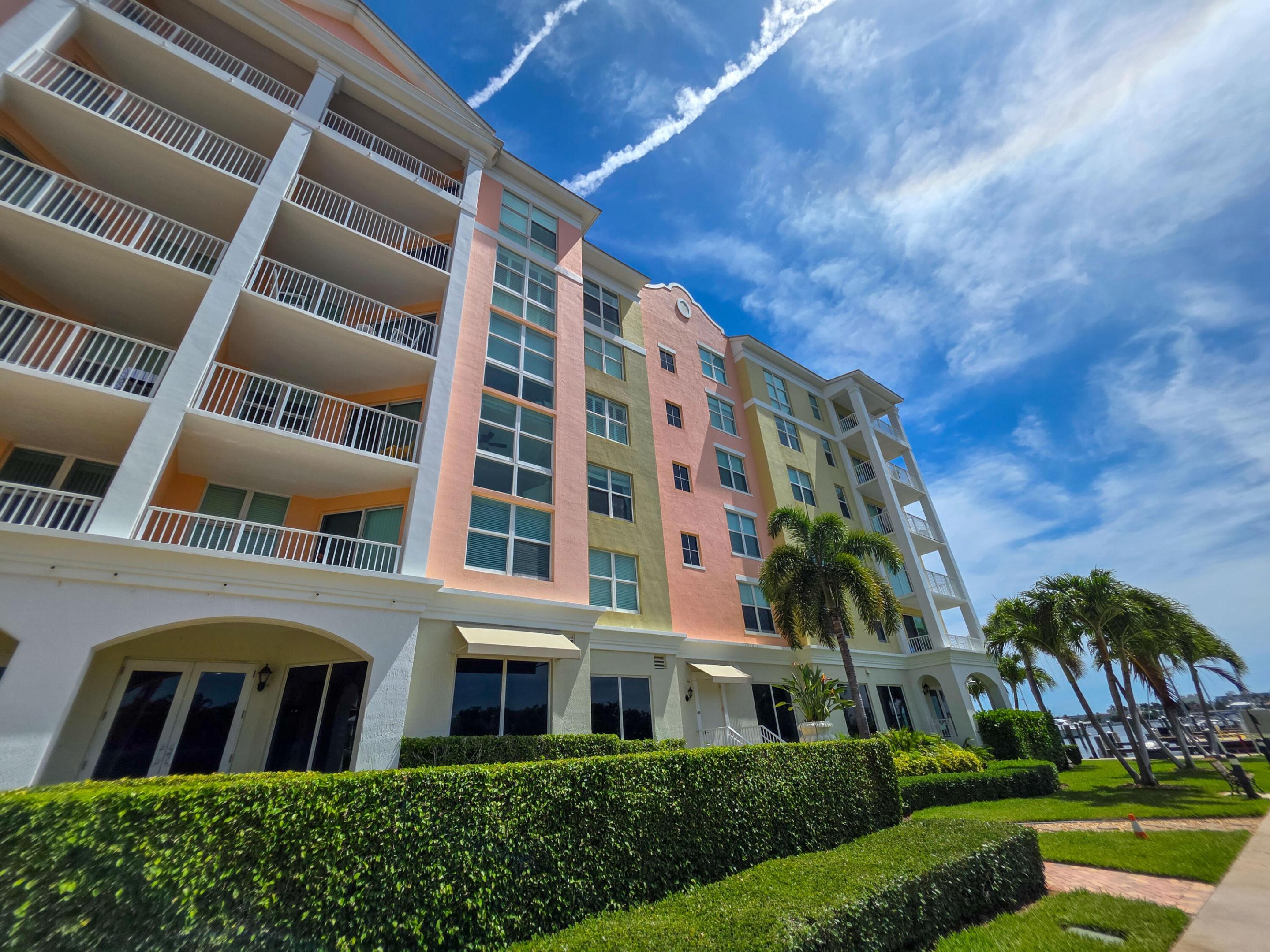 806 E Windward #323, Lantana FL 33462