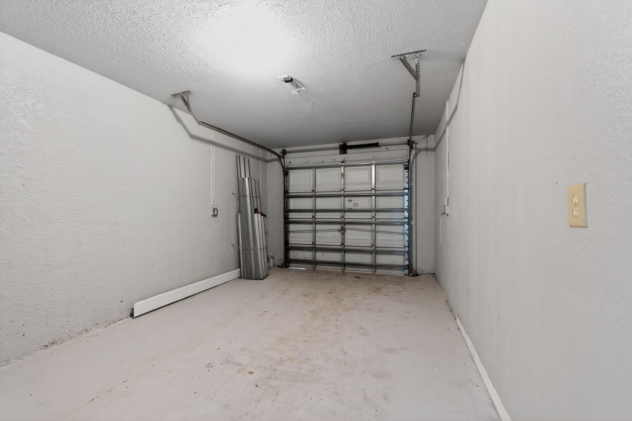 138 Dabou, Belle Glade FL 33430