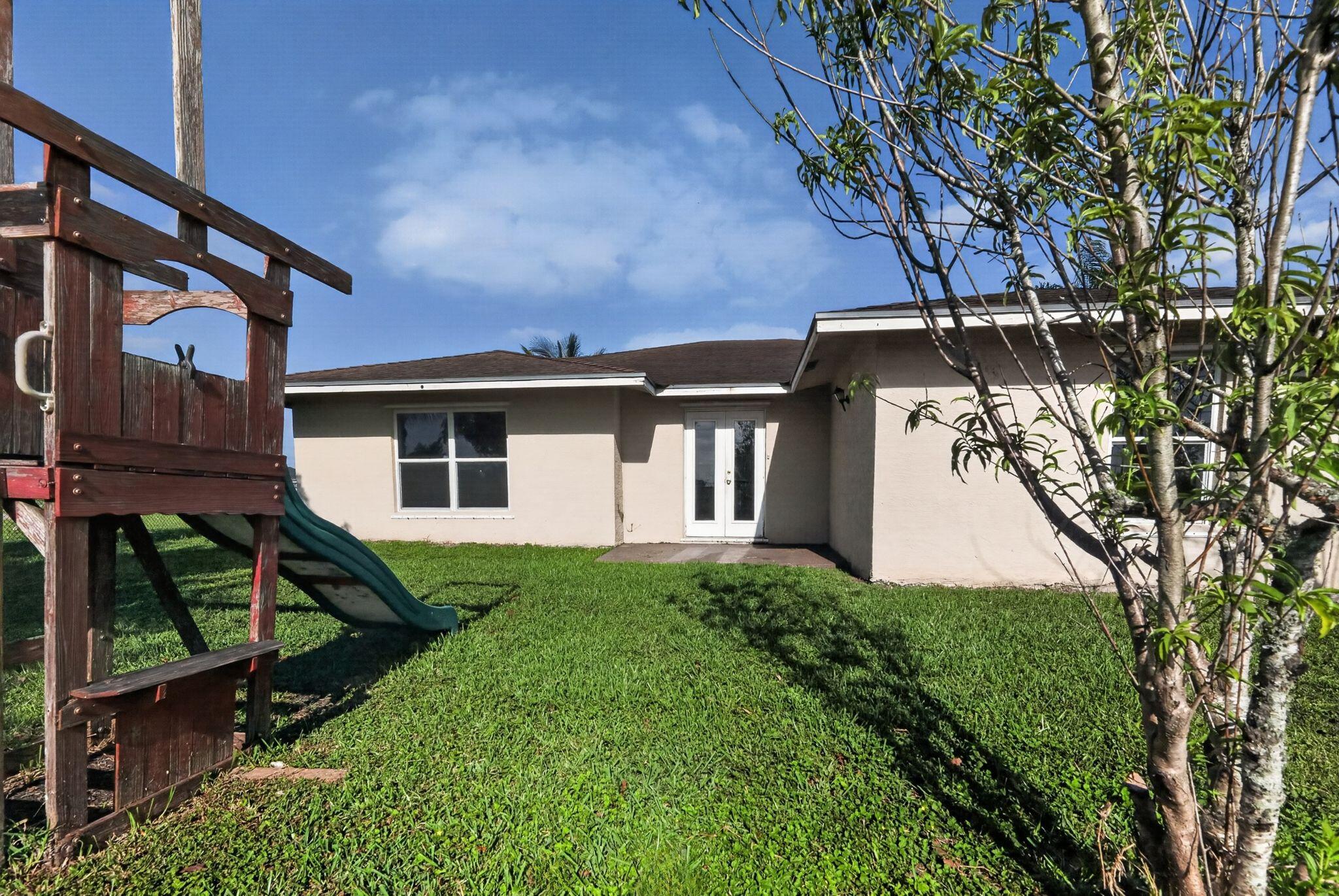 138 Dabou, Belle Glade FL 33430