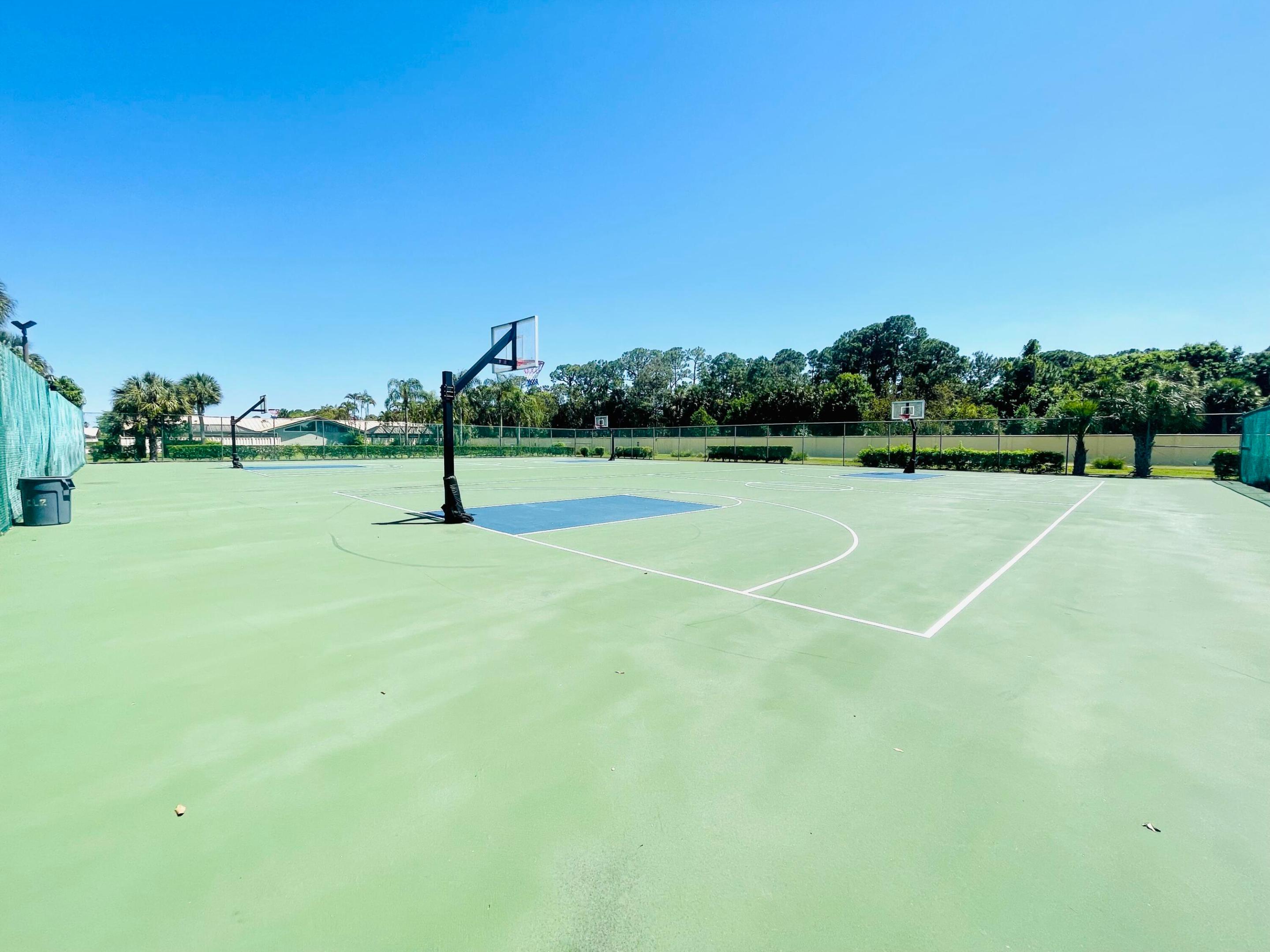 5933 Golden Eagle, Palm Beach Gardens FL 33418