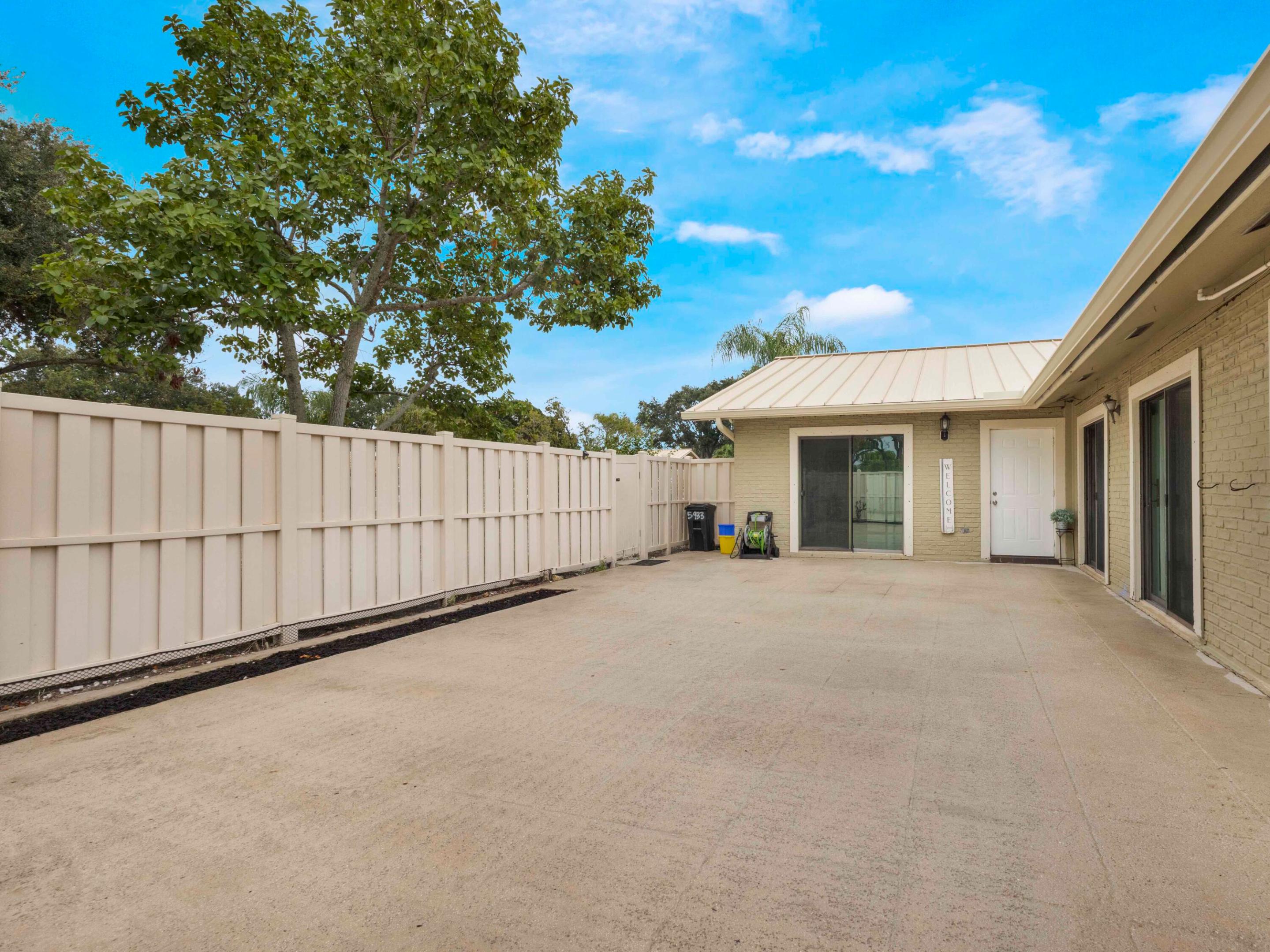 5933 Golden Eagle, Palm Beach Gardens FL 33418