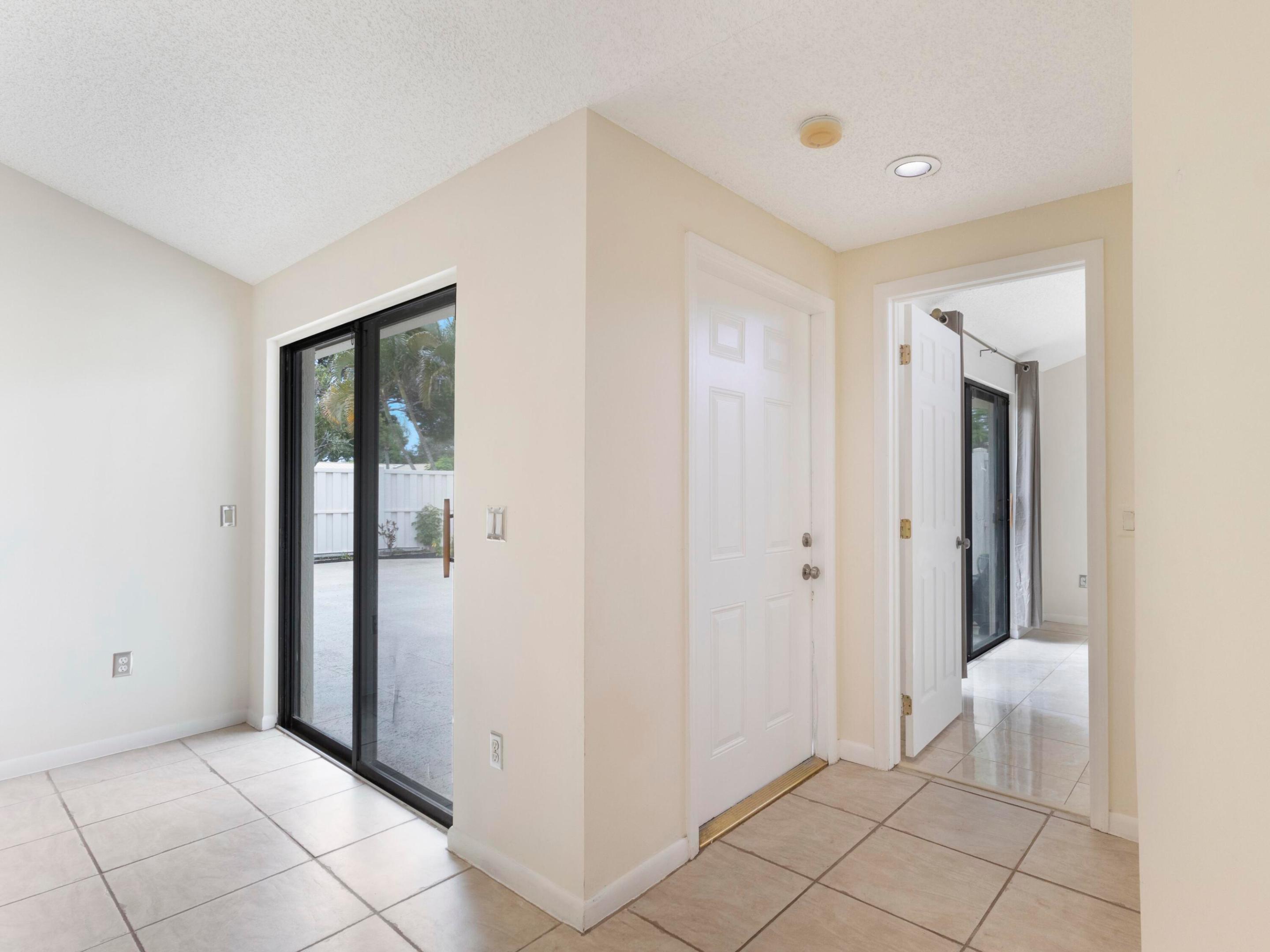 5933 Golden Eagle, Palm Beach Gardens FL 33418