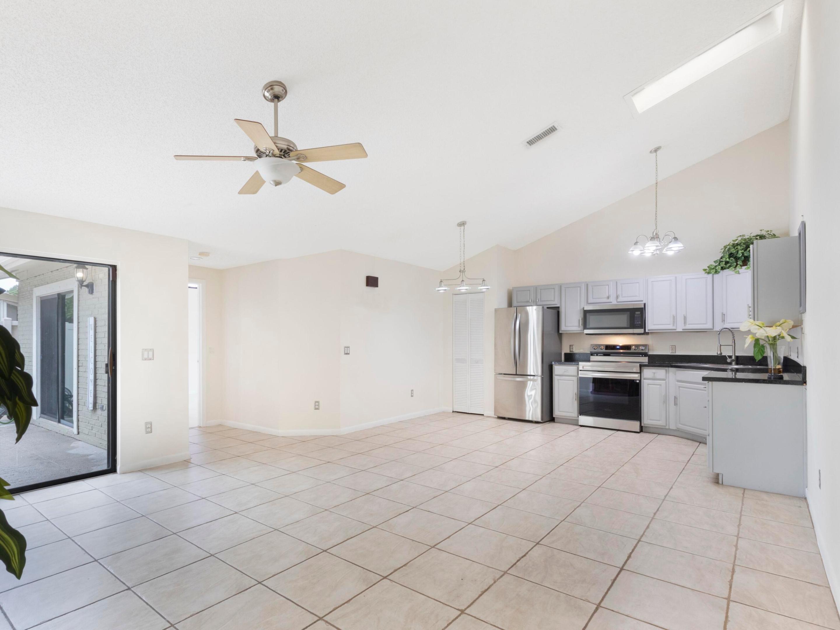 5933 Golden Eagle, Palm Beach Gardens FL 33418