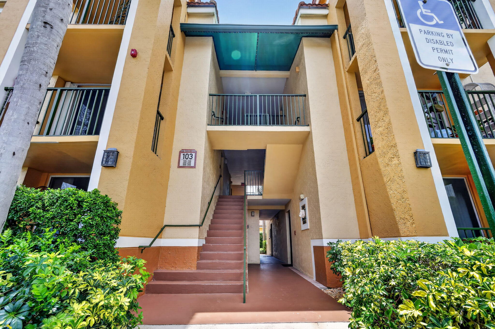 103 Yacht Club #205, Hypoluxo FL 33462