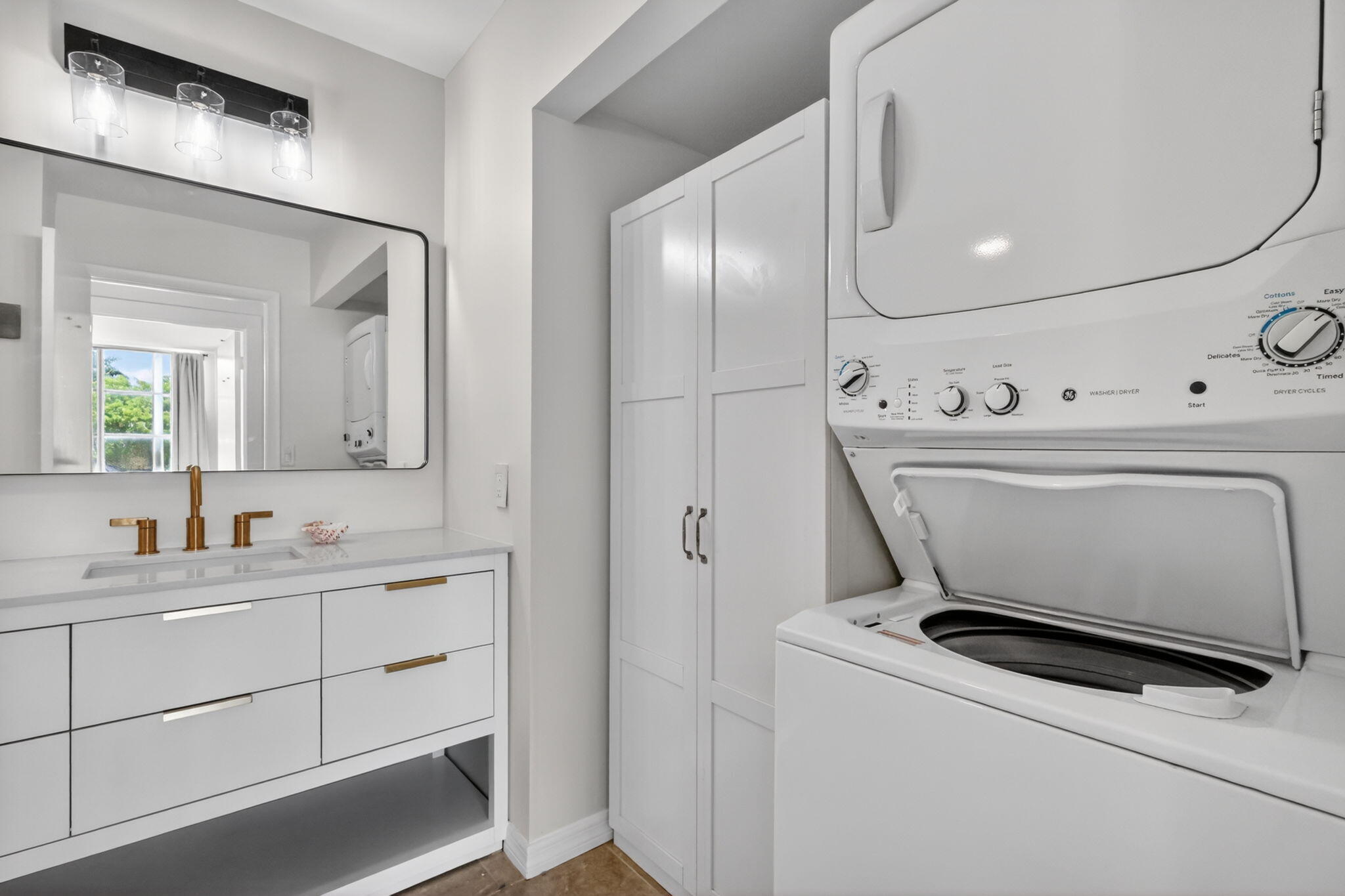103 Yacht Club #205, Hypoluxo FL 33462