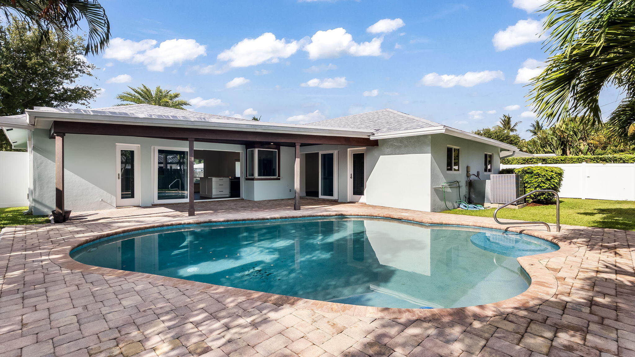1041 SW 4th, Boca Raton FL 33486