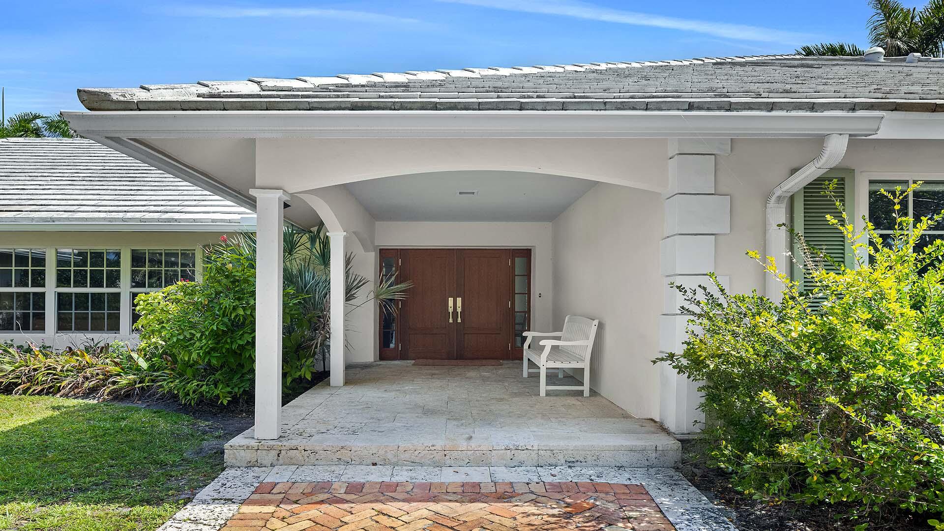 335 Old School, Gulf Stream FL 33483