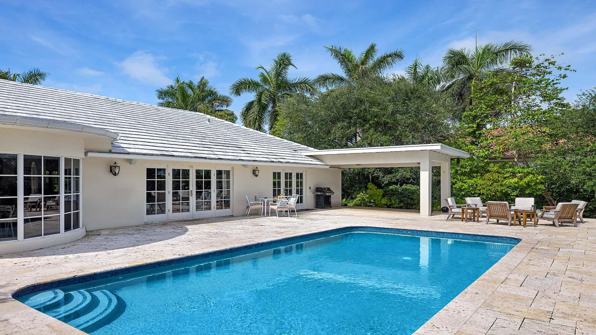 335 Old School, Gulf Stream FL 33483