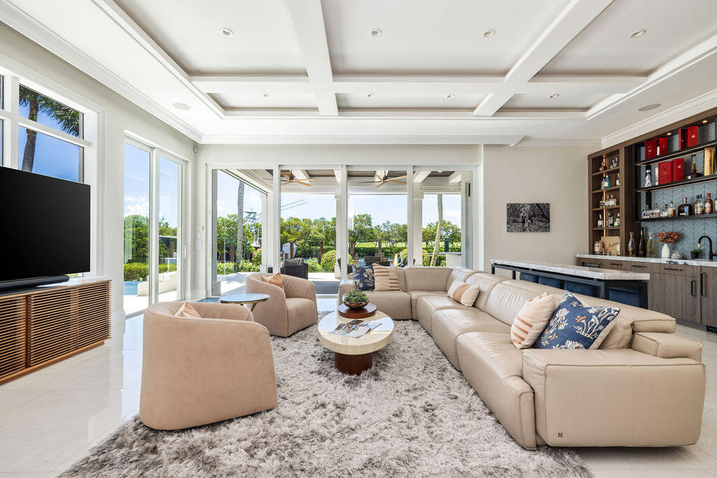 792 Harbour Isles, West Palm Beach FL 33410