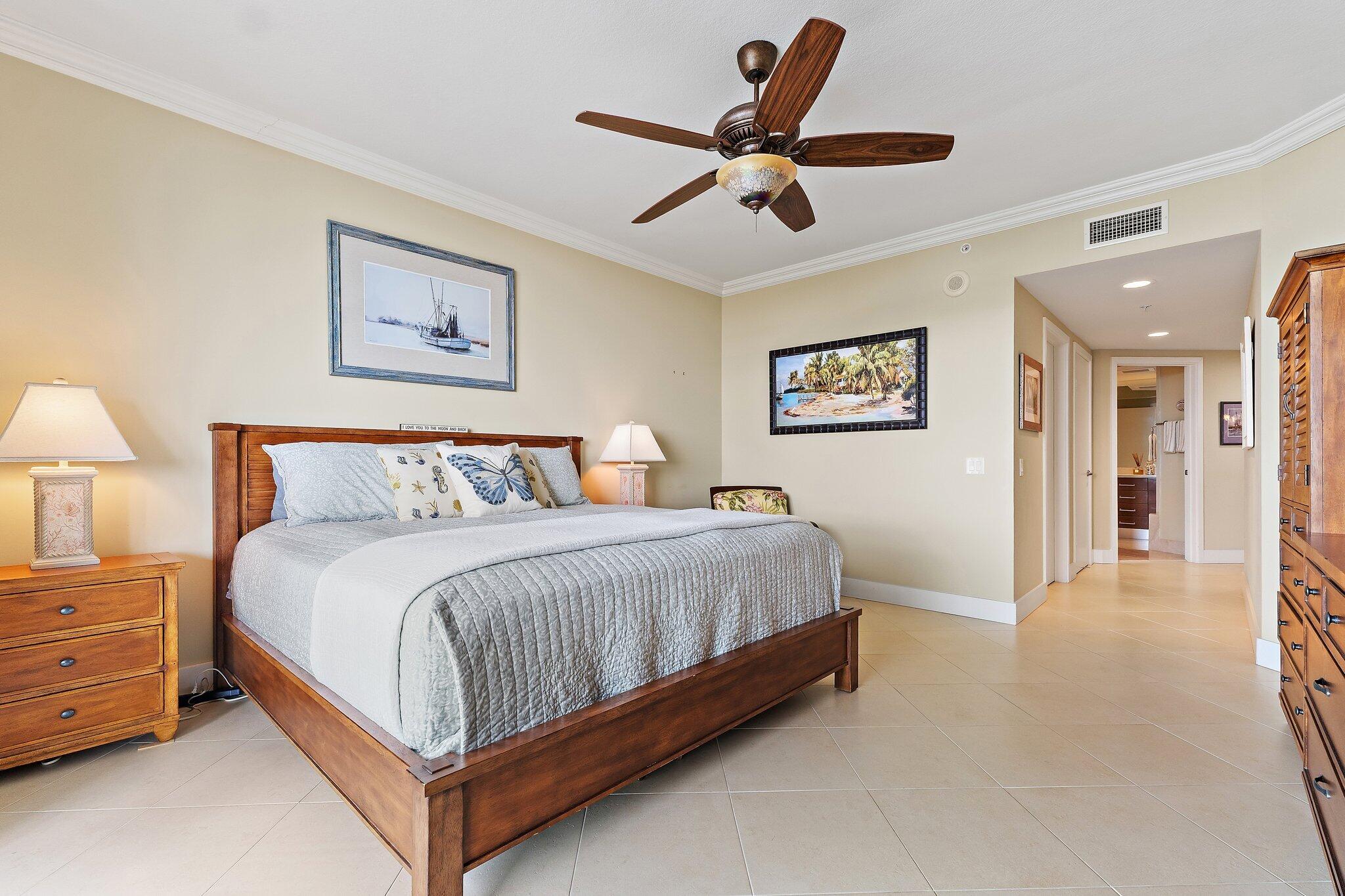 3620 Gardens #902b, Palm Beach Gardens FL 33410