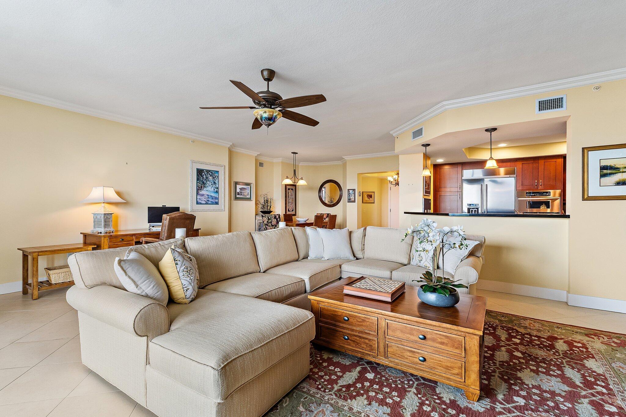 3620 Gardens #902b, Palm Beach Gardens FL 33410