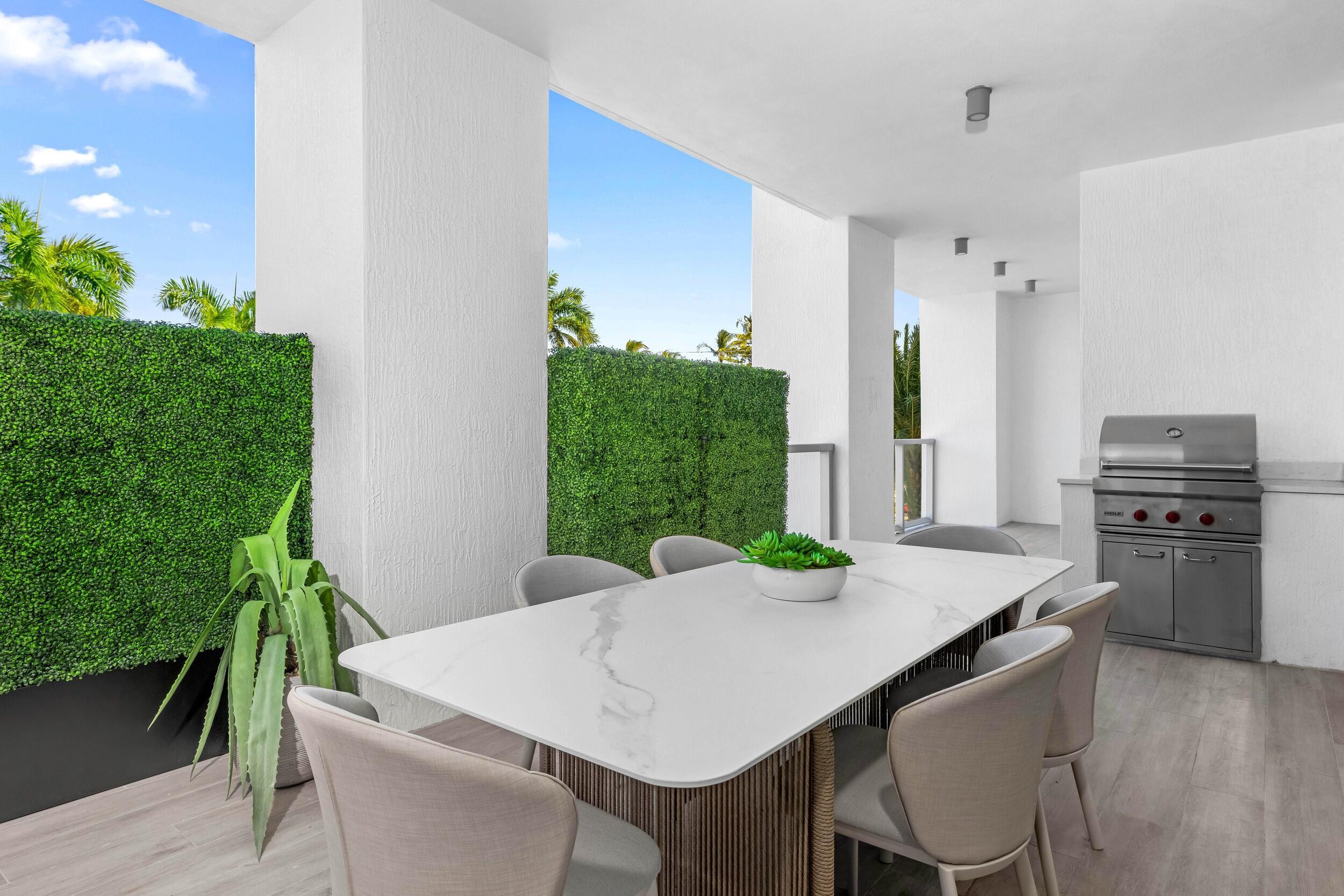 495 E Royal Palm #201, Boca Raton FL 33432