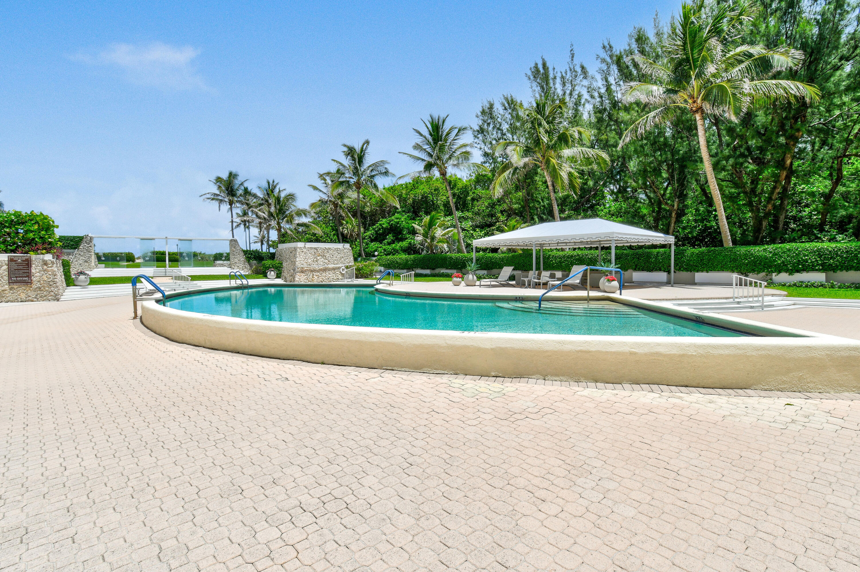 2774 S Ocean #704, Palm Beach FL 33480