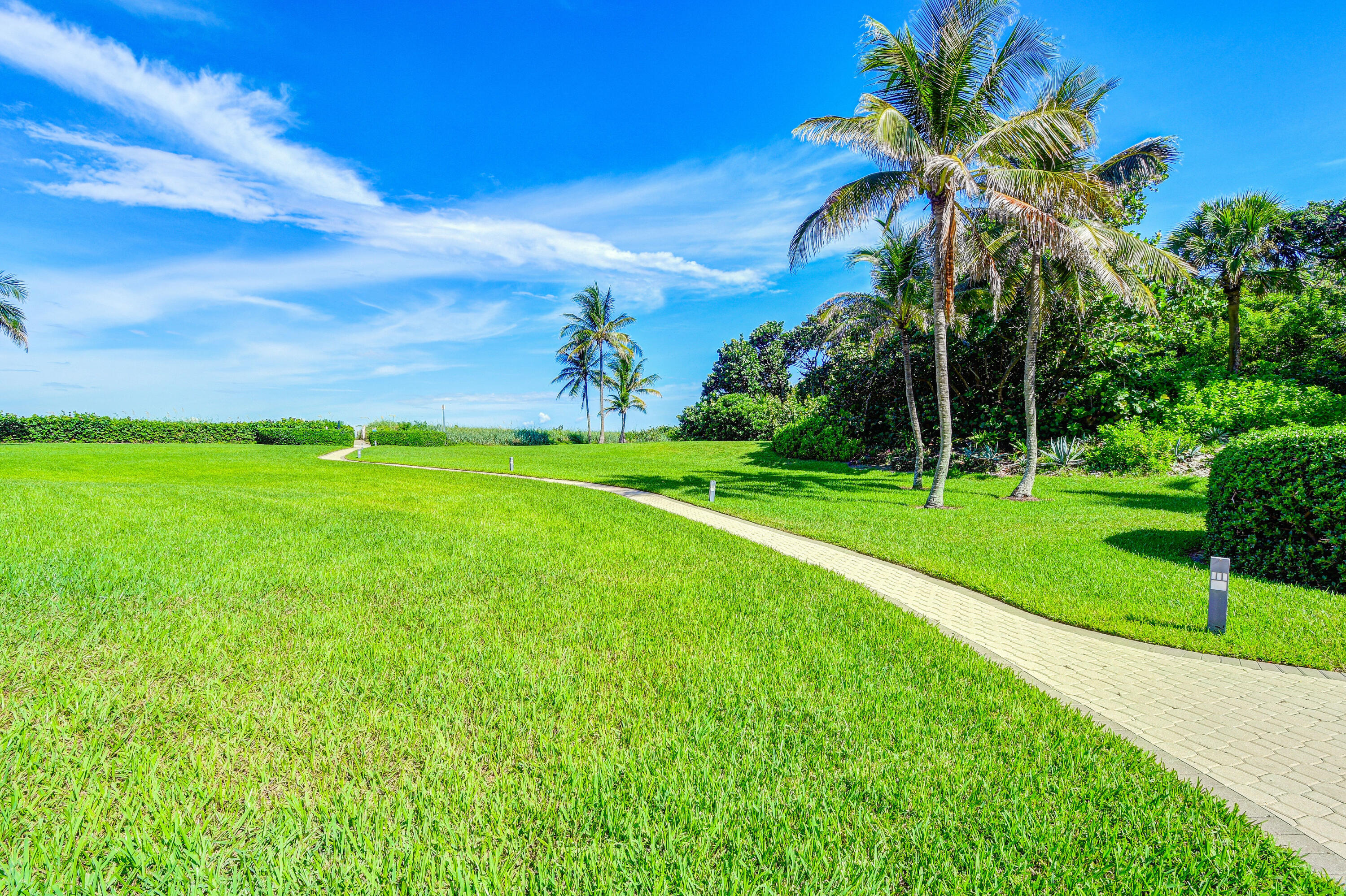 2774 S Ocean #704, Palm Beach FL 33480