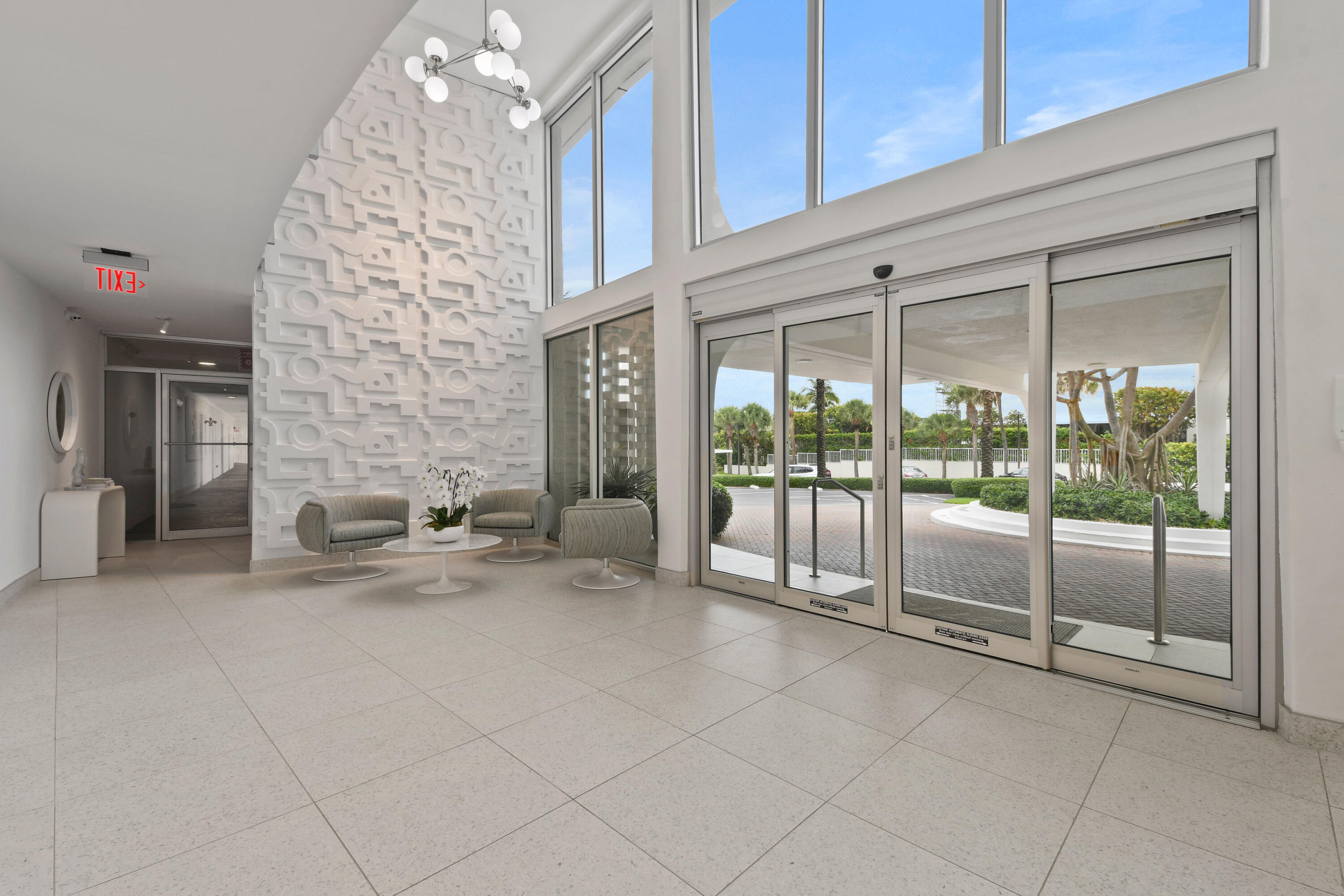 2774 S Ocean #704, Palm Beach FL 33480