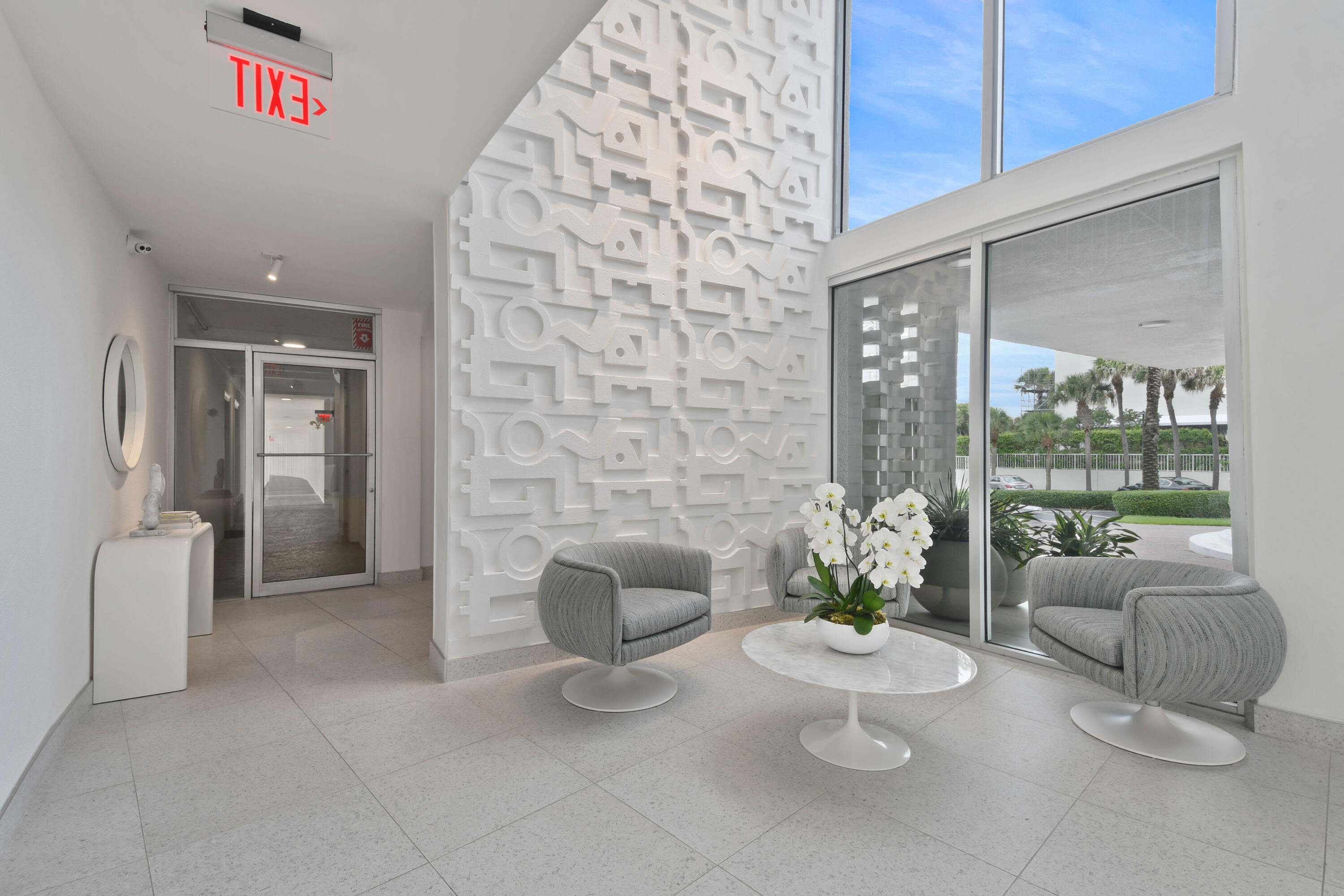 2774 S Ocean #704, Palm Beach FL 33480