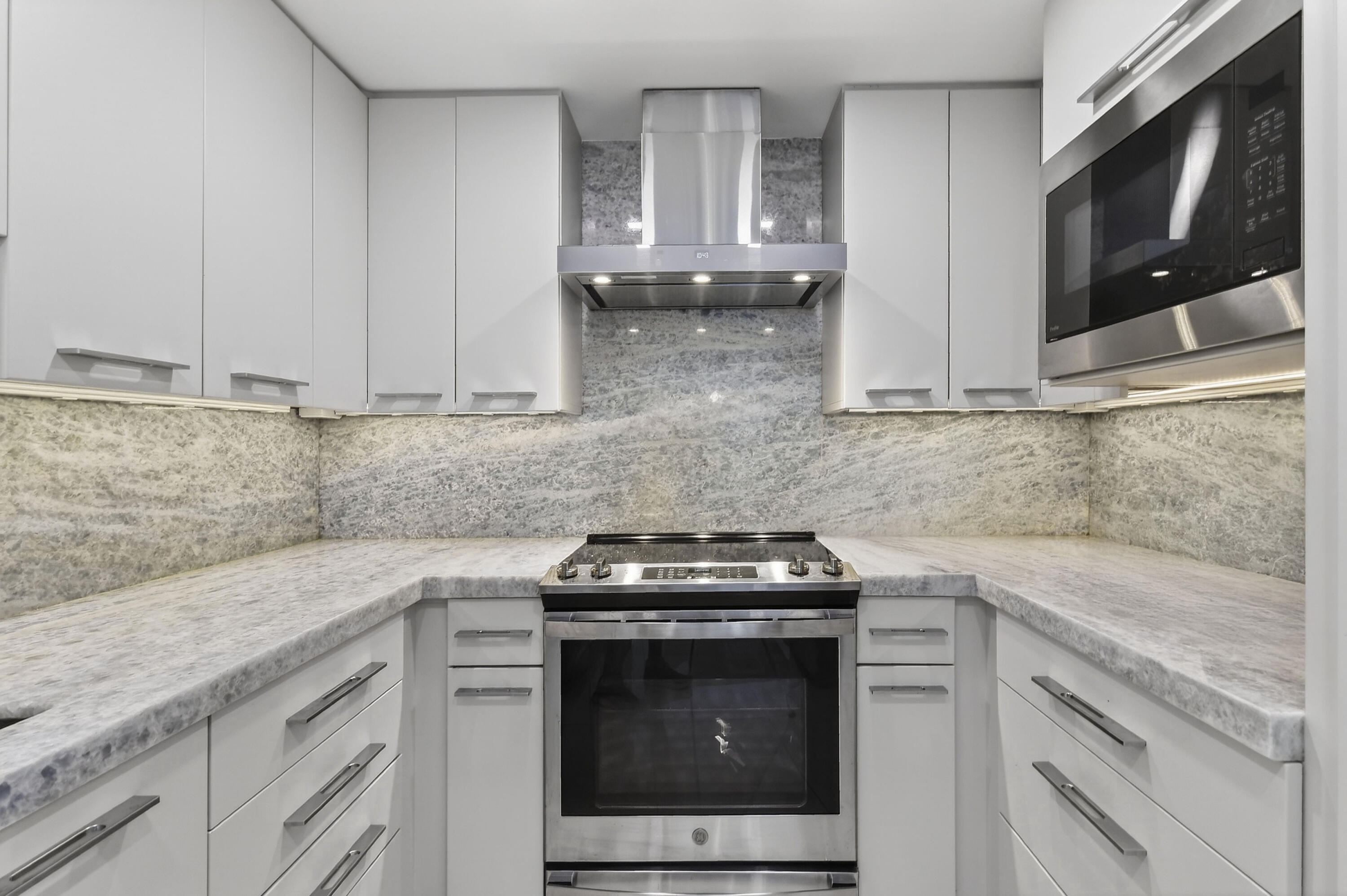 2774 S Ocean #704, Palm Beach FL 33480
