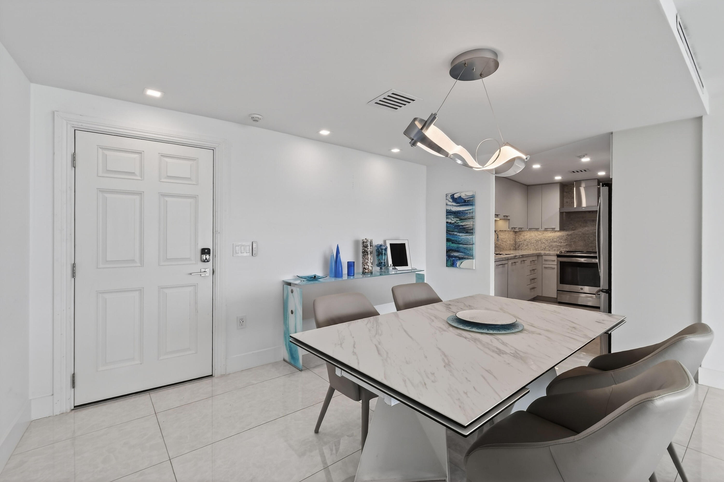 2774 S Ocean #704, Palm Beach FL 33480