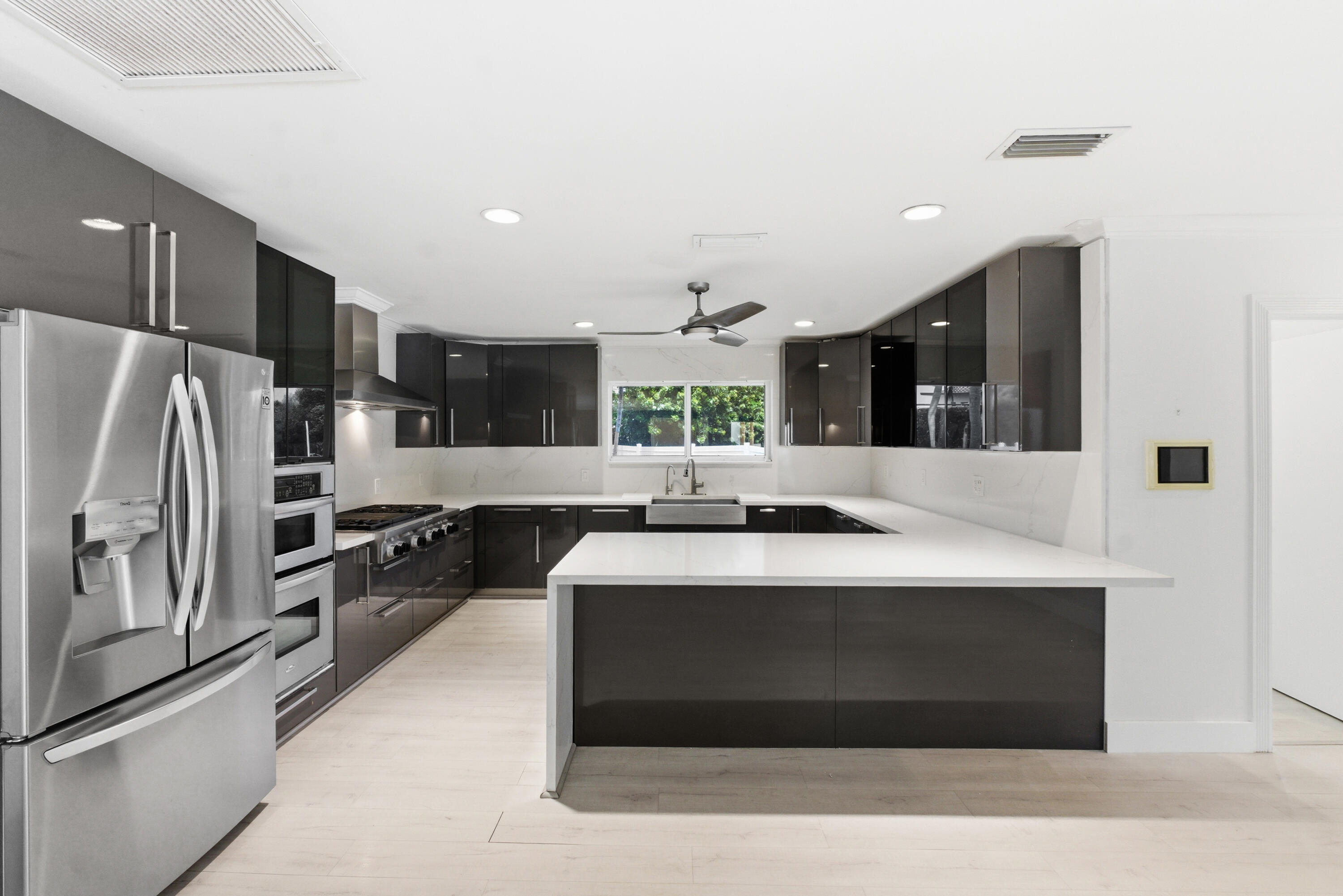 5900 Bayview, Fort Lauderdale FL 33308