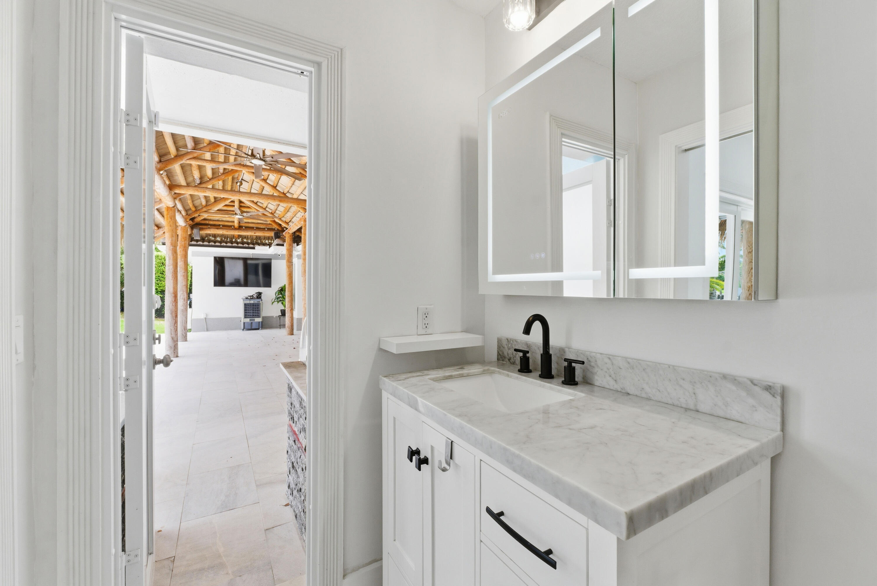 5900 Bayview, Fort Lauderdale FL 33308