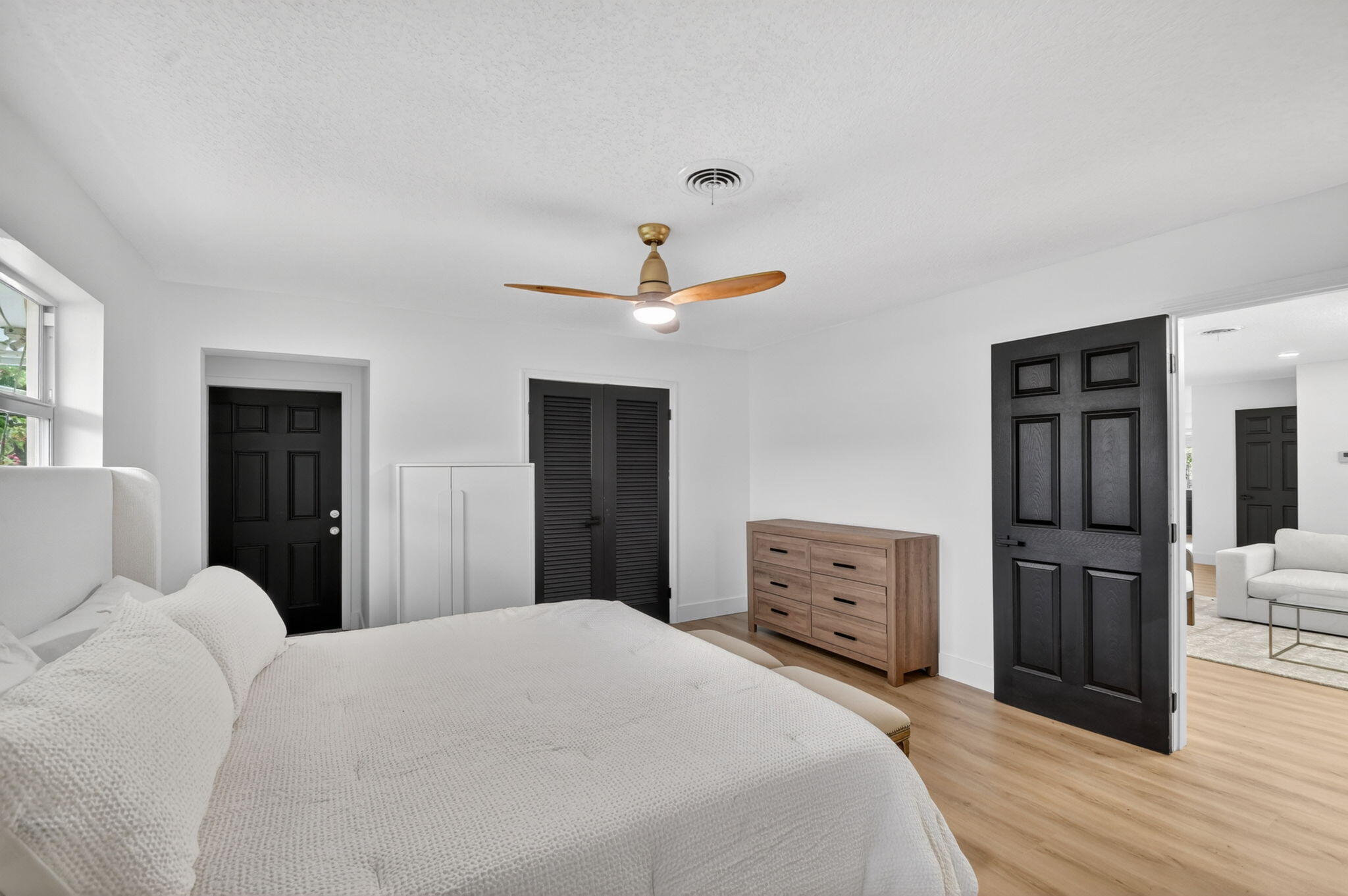 1221 Singer, Singer Island FL 33404