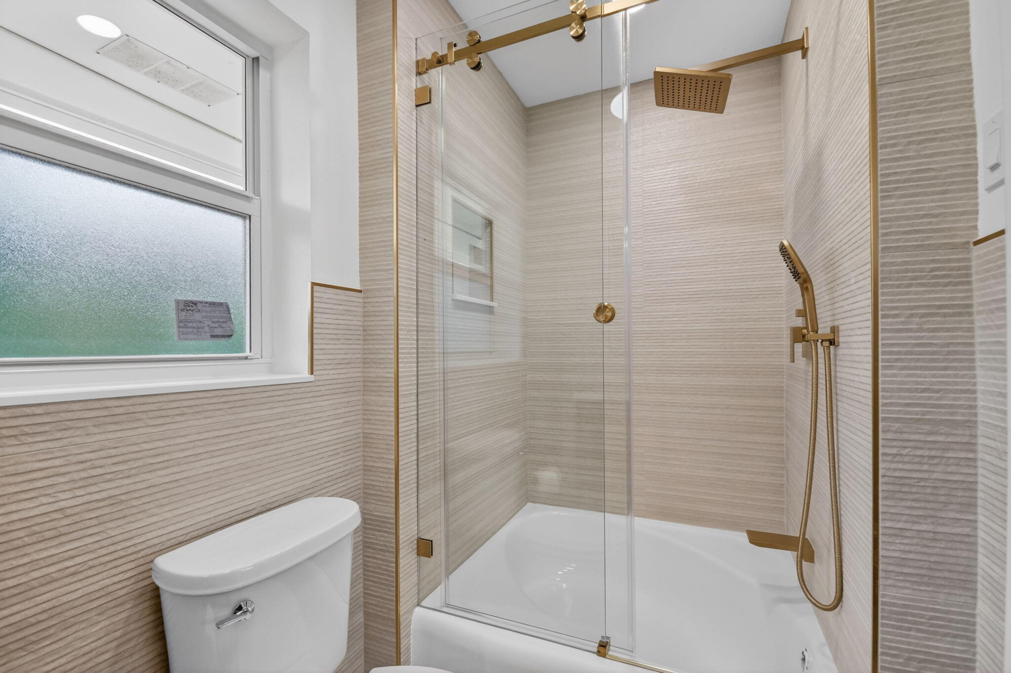 1221 Singer, Singer Island FL 33404