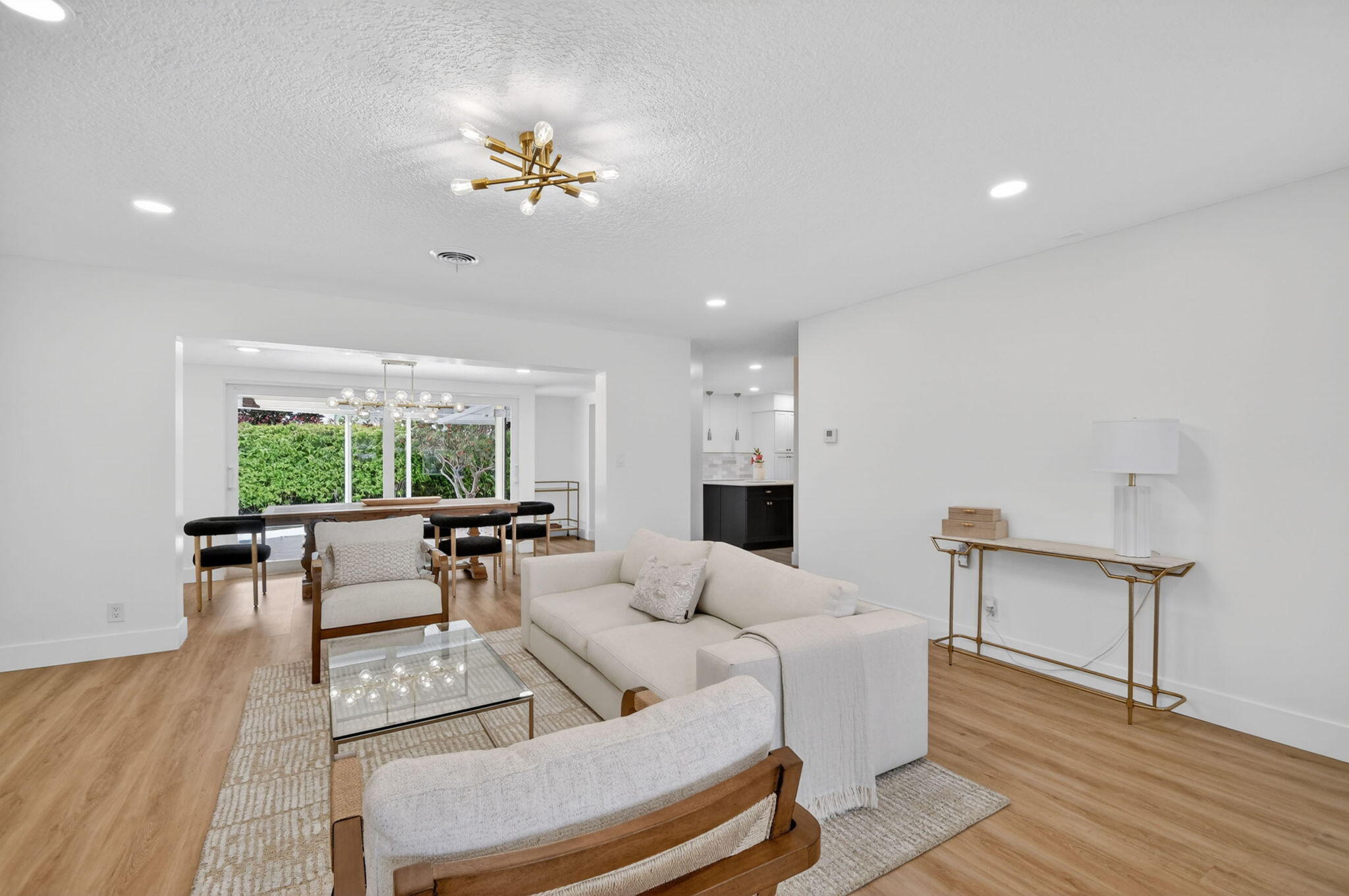 1221 Singer, Singer Island FL 33404