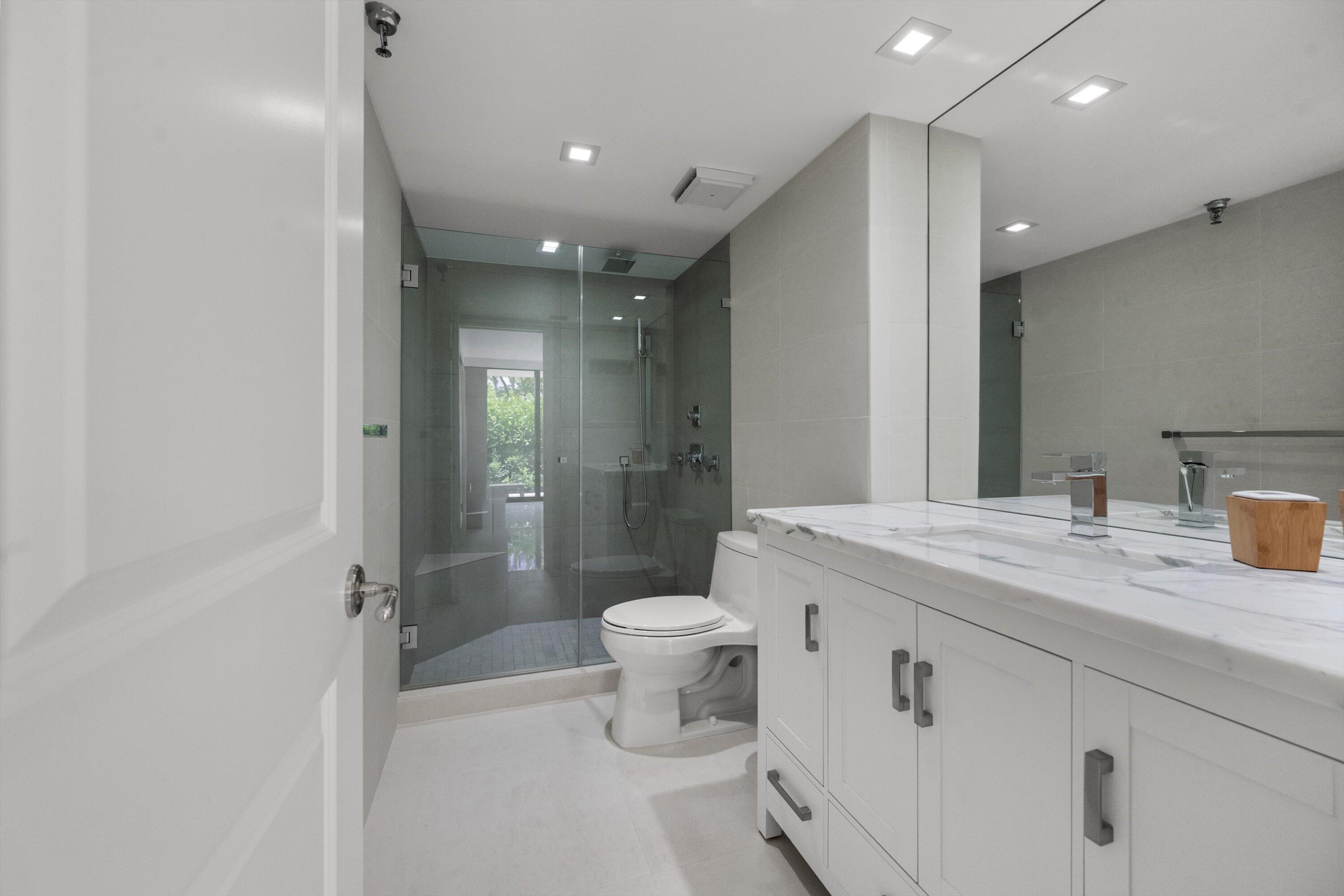 2580 S Ocean #1a1, Palm Beach FL 33480
