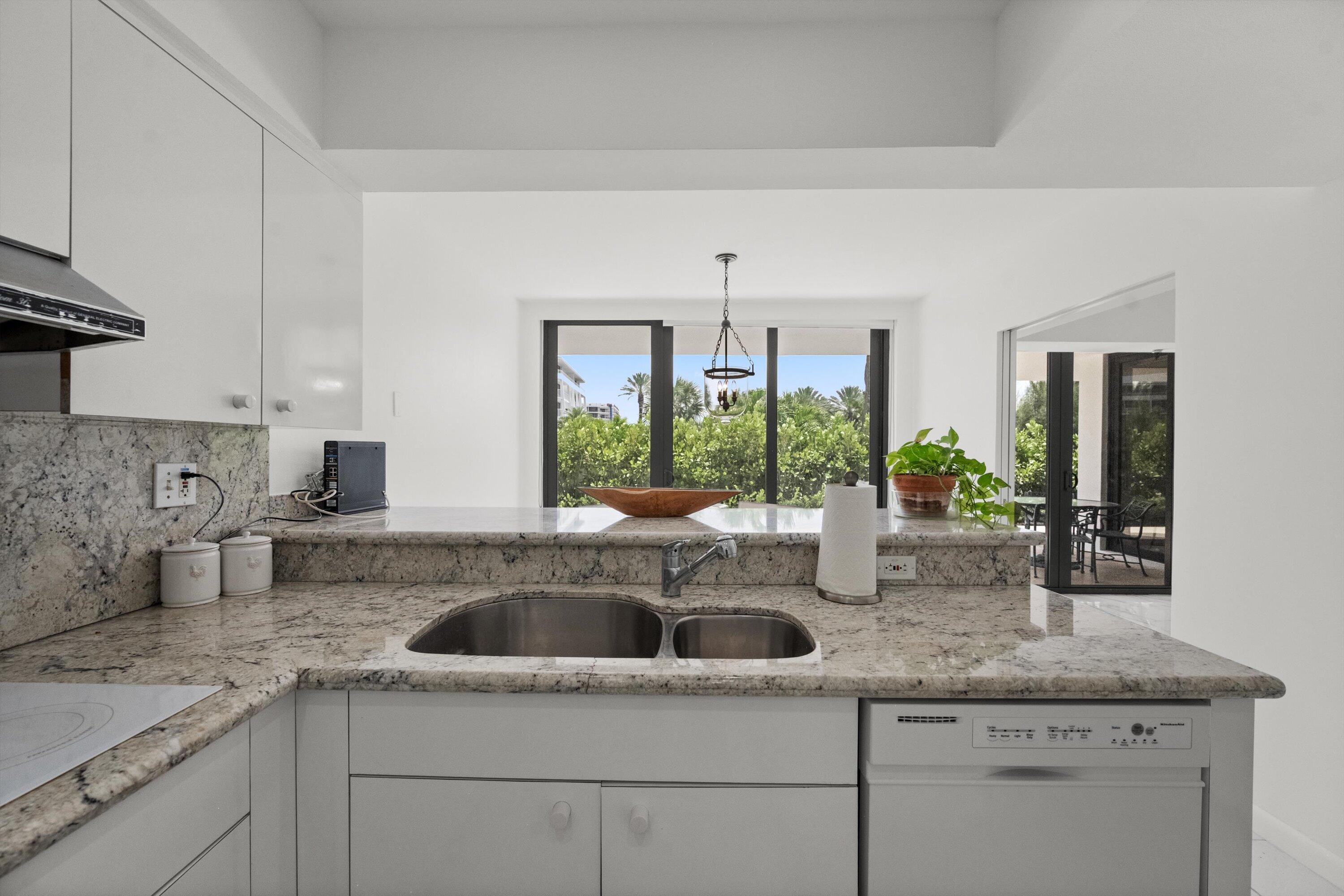2580 S Ocean #1a1, Palm Beach FL 33480