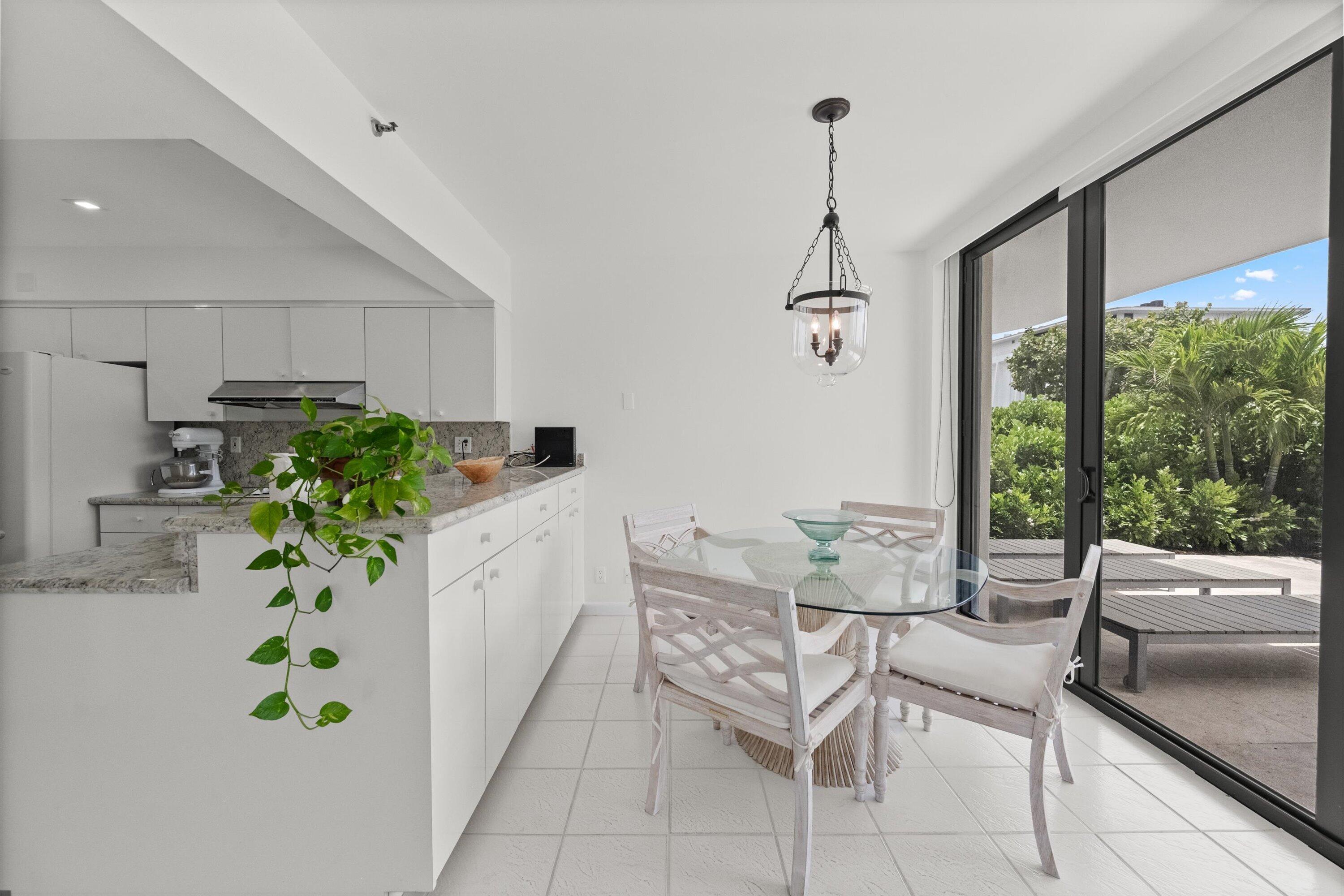 2580 S Ocean #1a1, Palm Beach FL 33480