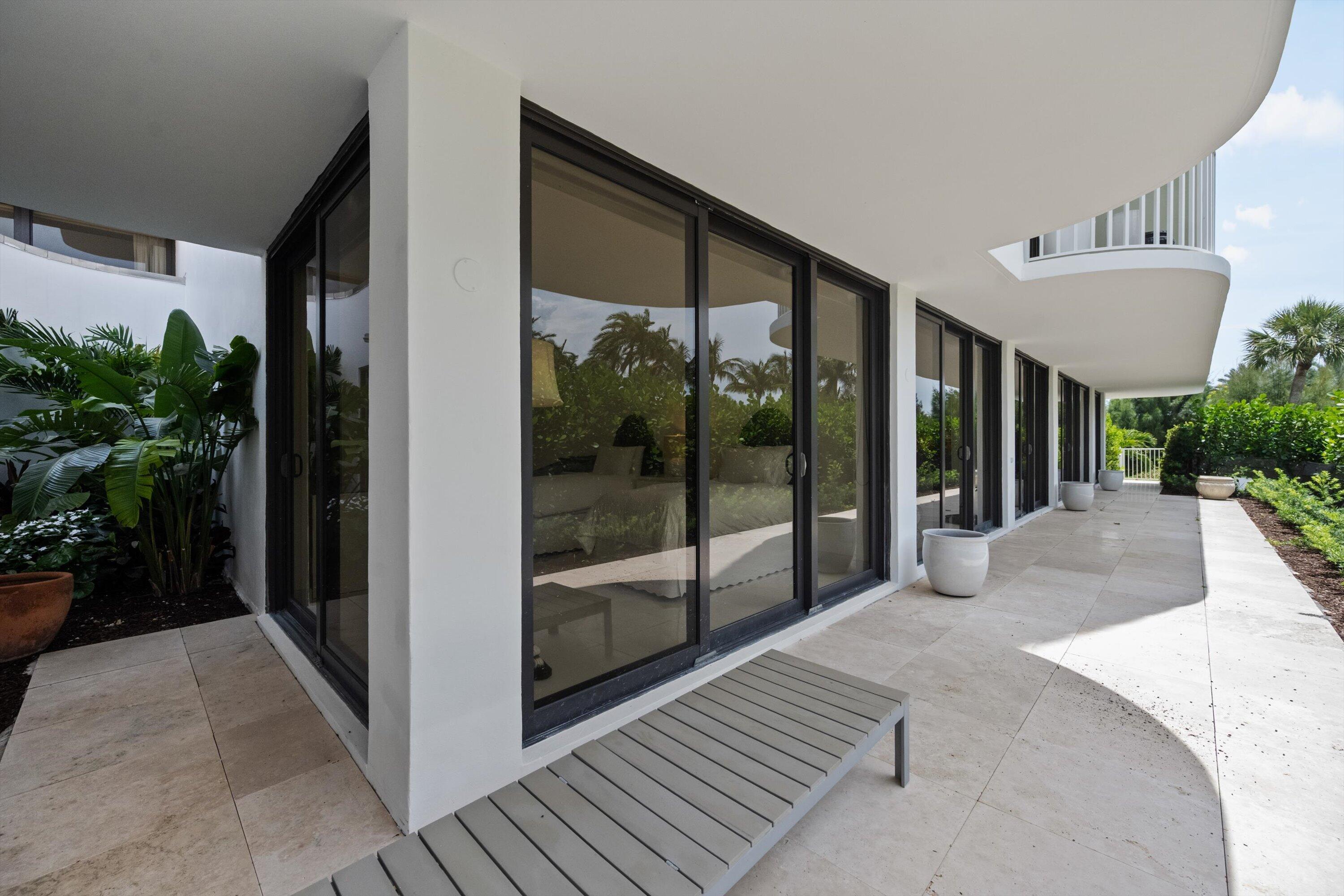 2580 S Ocean #1a1, Palm Beach FL 33480
