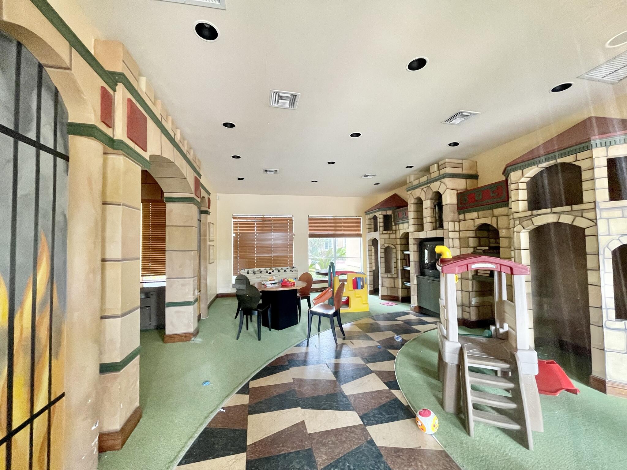 4856 N State Rd 7 #1207, Coconut Creek FL 33073