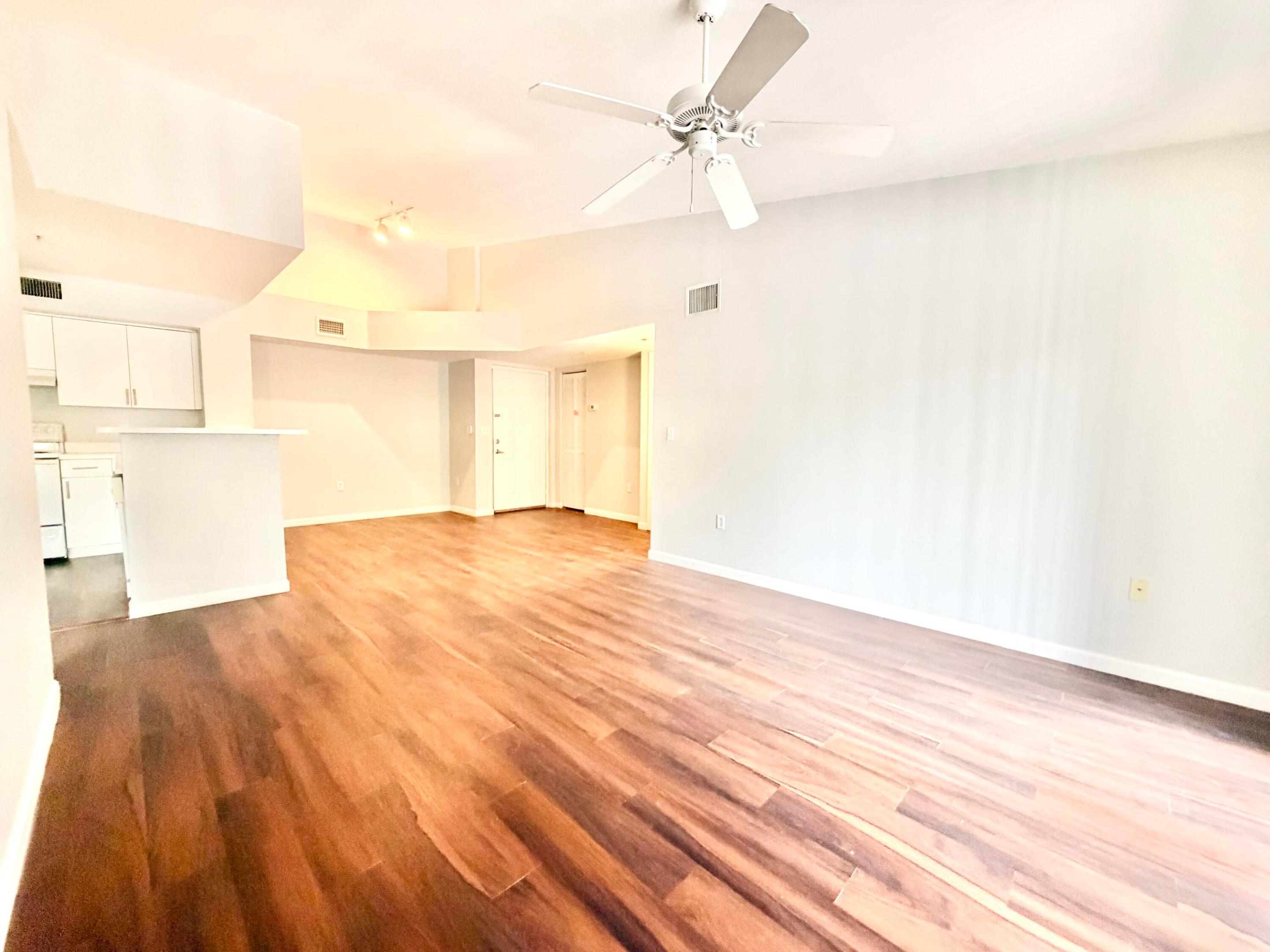 4856 N State Rd 7 #1207, Coconut Creek FL 33073