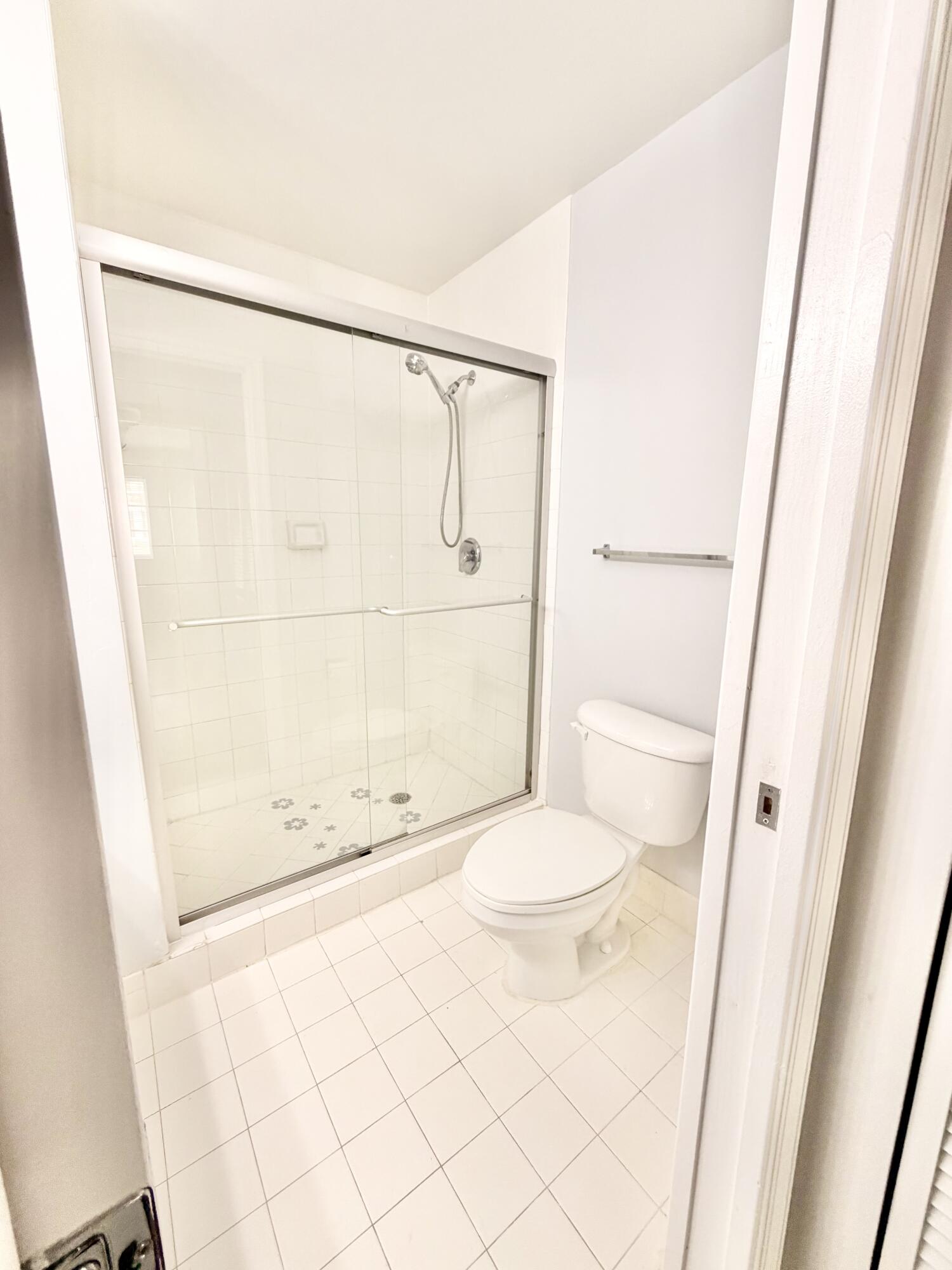 4856 N State Rd 7 #1207, Coconut Creek FL 33073