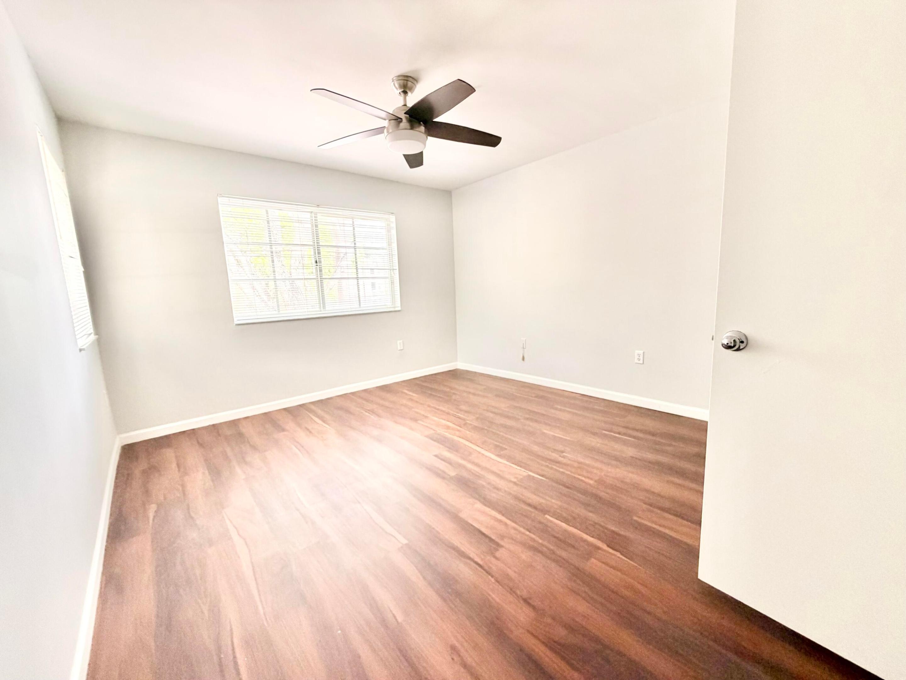 4856 N State Rd 7 #1207, Coconut Creek FL 33073