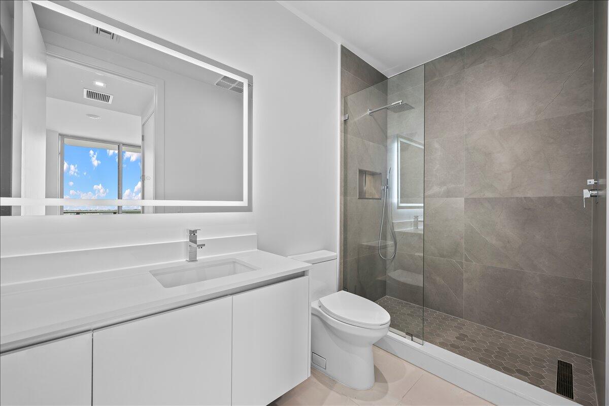 220 Lake Shore #1207, Lake Park FL 33403