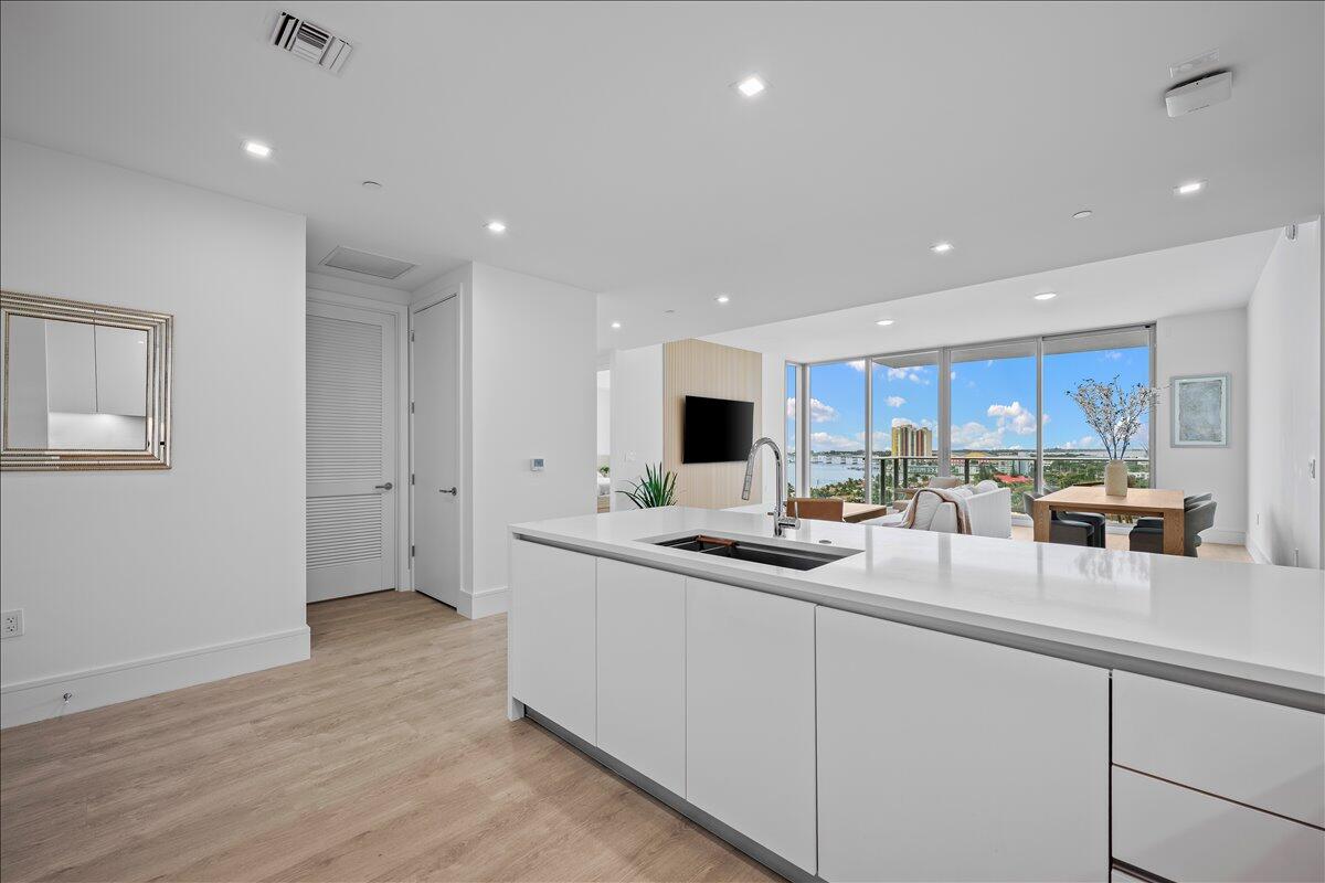 220 Lake Shore #1207, Lake Park FL 33403