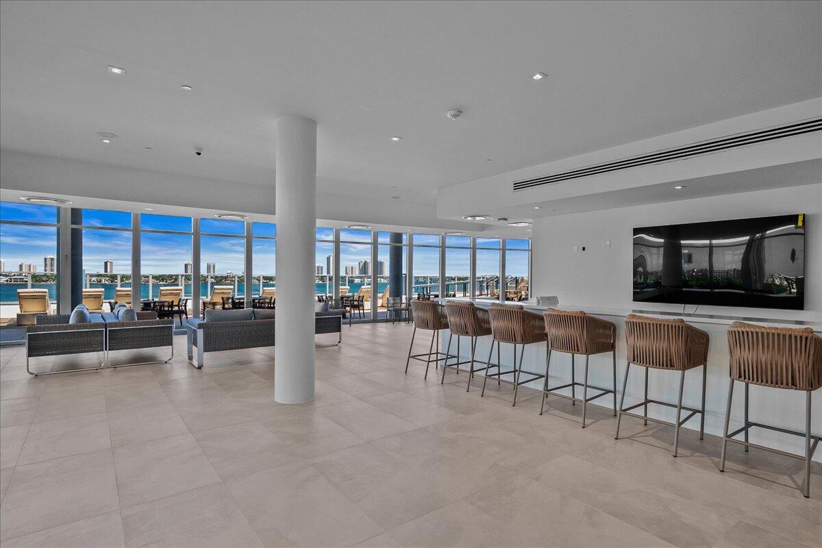 220 Lake Shore #1207, Lake Park FL 33403