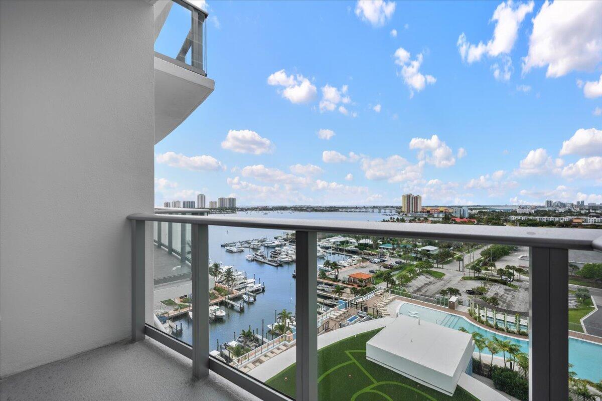 220 Lake Shore #1207, Lake Park FL 33403
