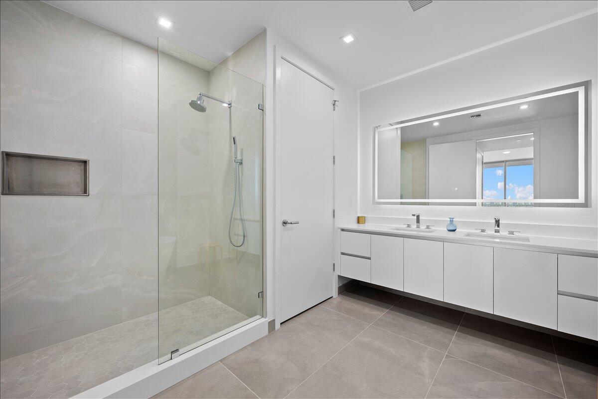 220 Lake Shore #1207, Lake Park FL 33403